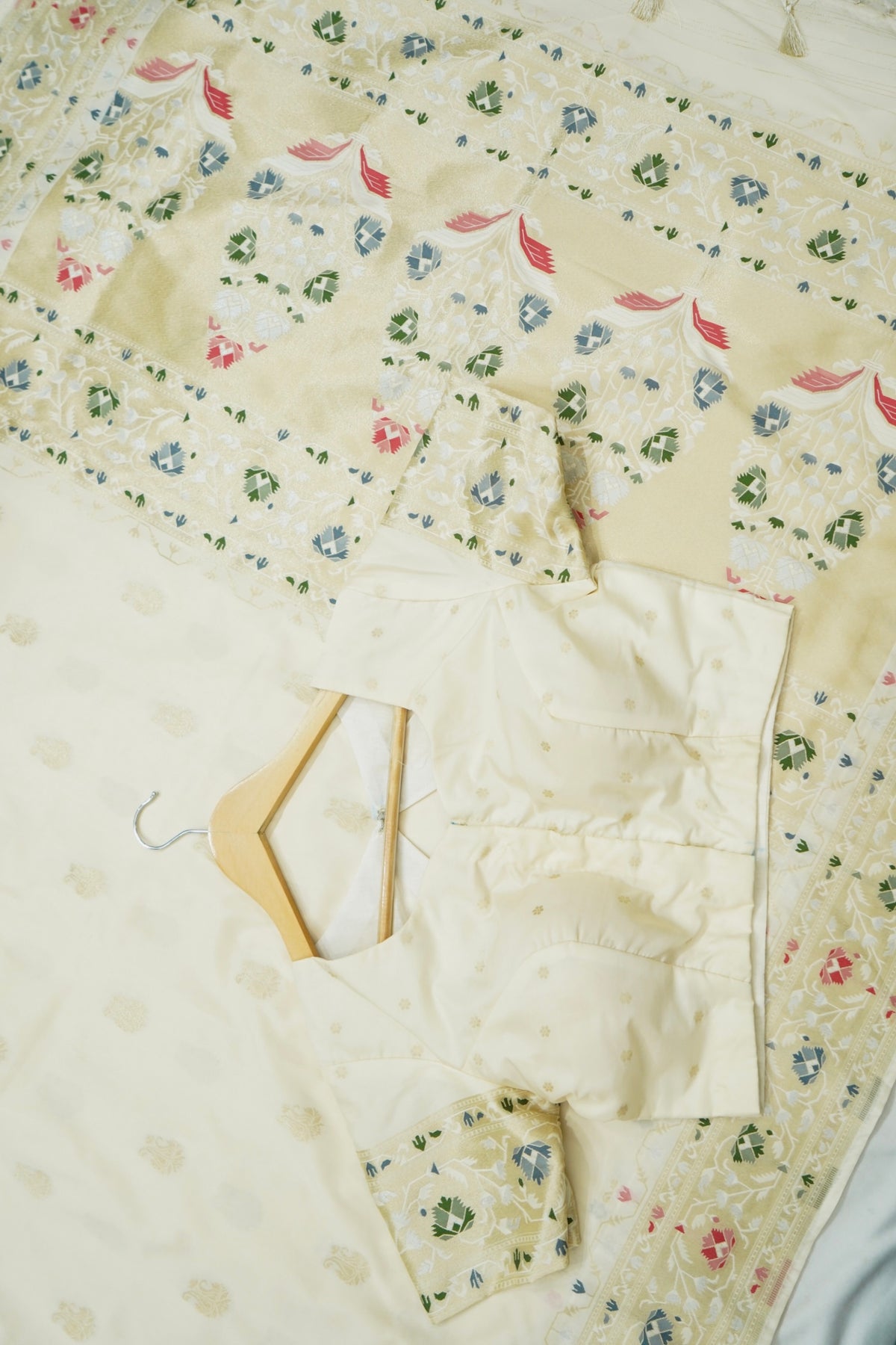 Peshavi - Ivory Paithani Silk Saree with Stitched Blouse