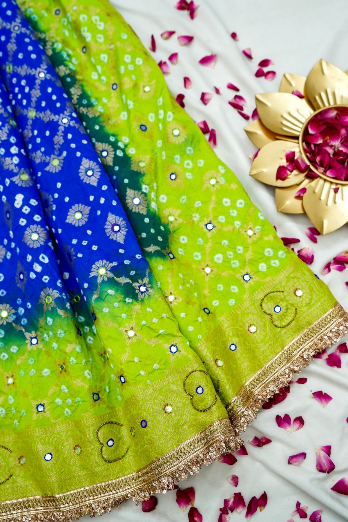 Dual-Tone Paisley Motif Royal Blue and Green Bandhani Dupion Silk Saree