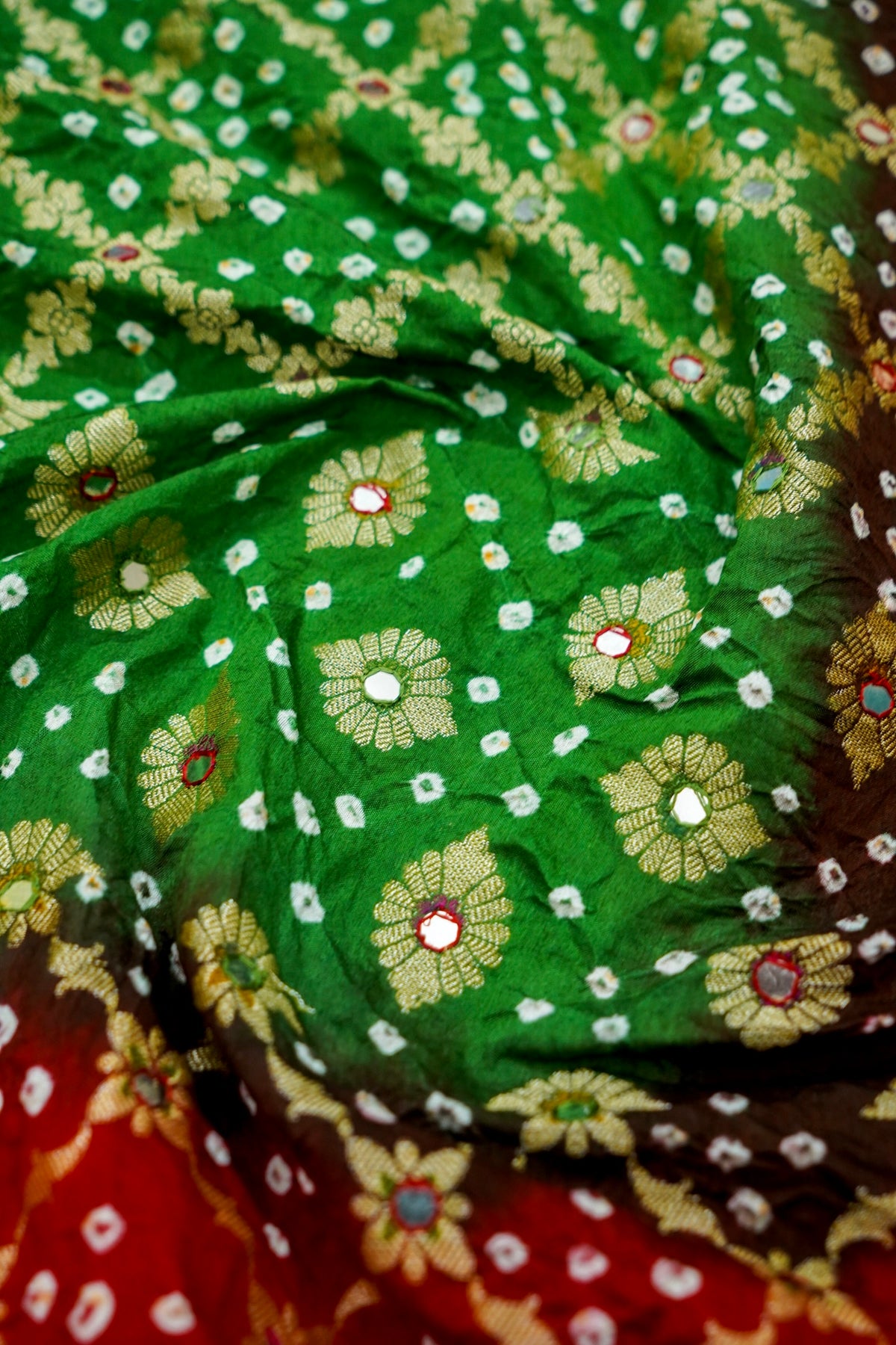 Dual-Tone Paisley Motif Emerald Green and Red Bandhani Dupion Silk Saree