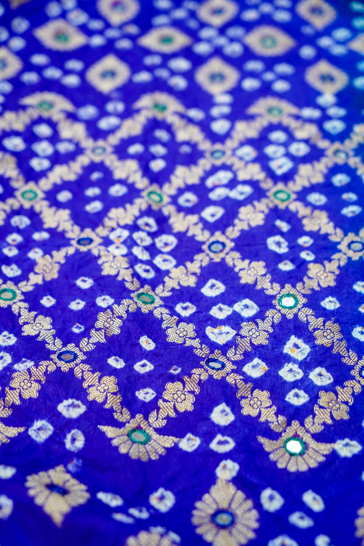 Dual-Tone Paisley Motif Royal Blue and Teal Green Bandhani Dupion Silk Saree