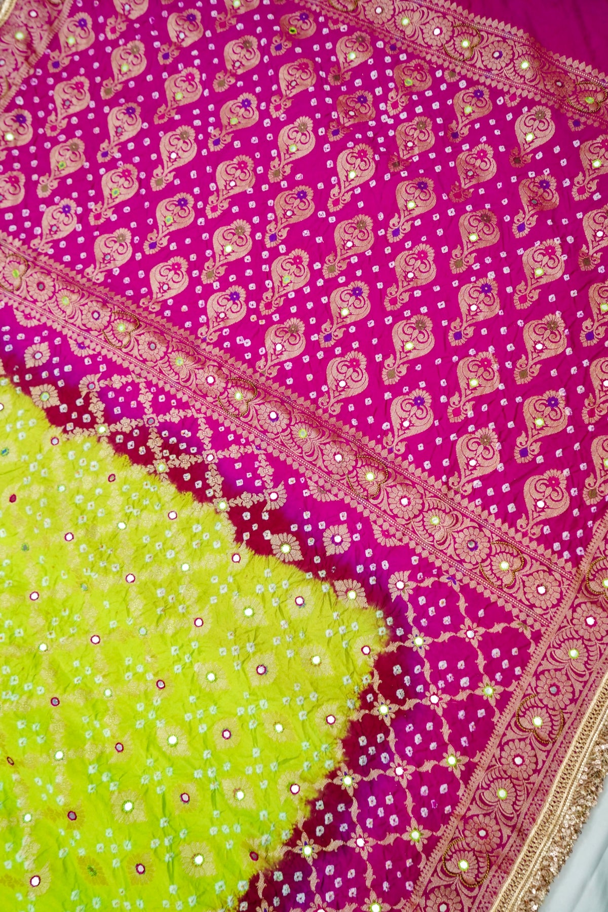 Dual-Tone Paisley Motif Green and Rani Pink Bandhani Dupion Silk Saree