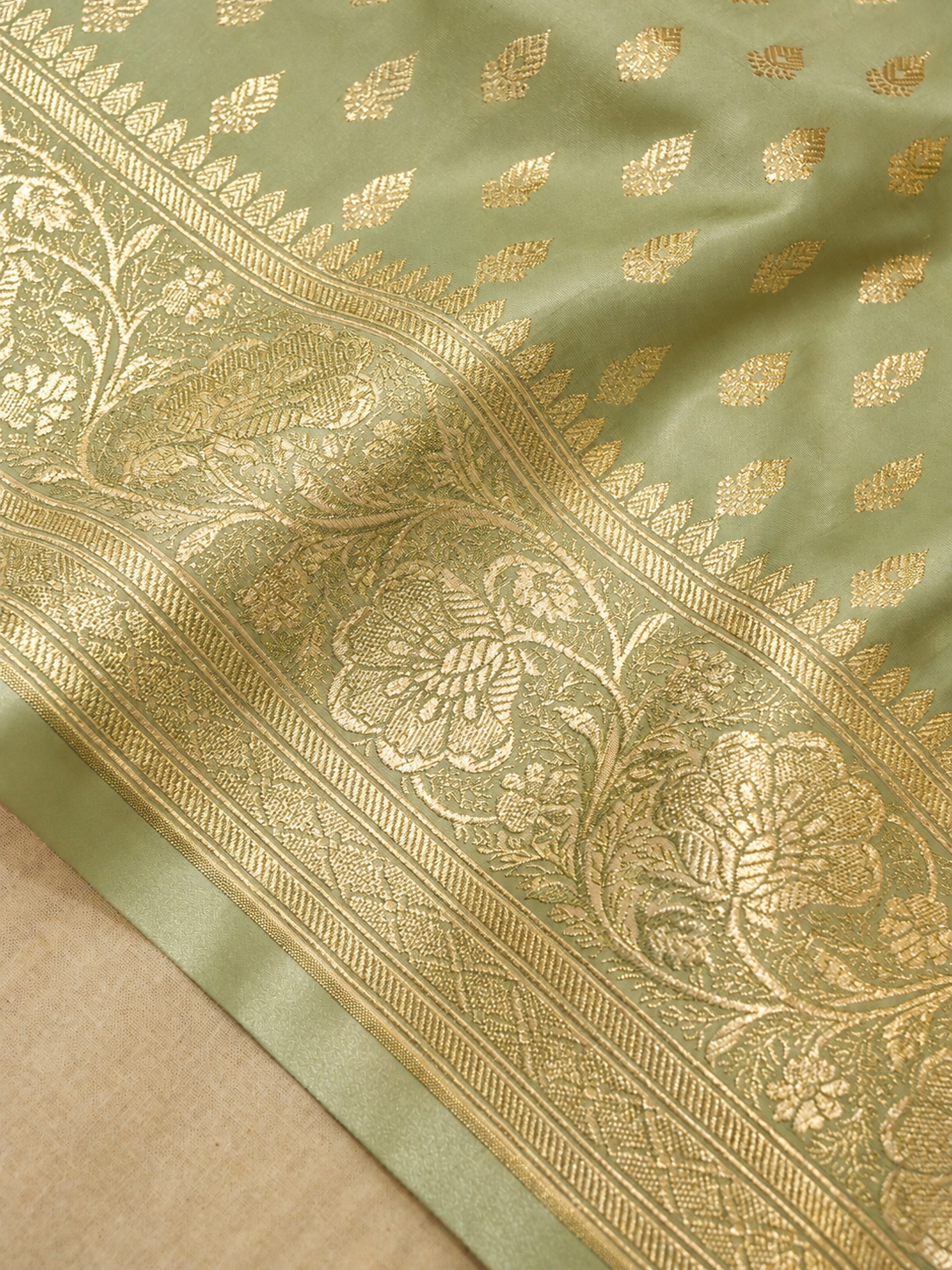 Rich Pastel Green Banarasi Silk Saree with Gold Zari Weaving