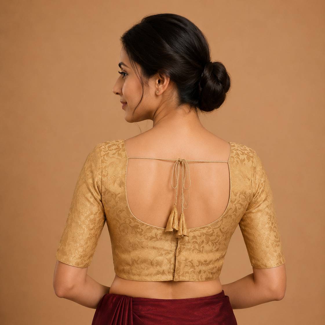 Gold Brocade Sweetheart Neck Blouse – Short Sleeves