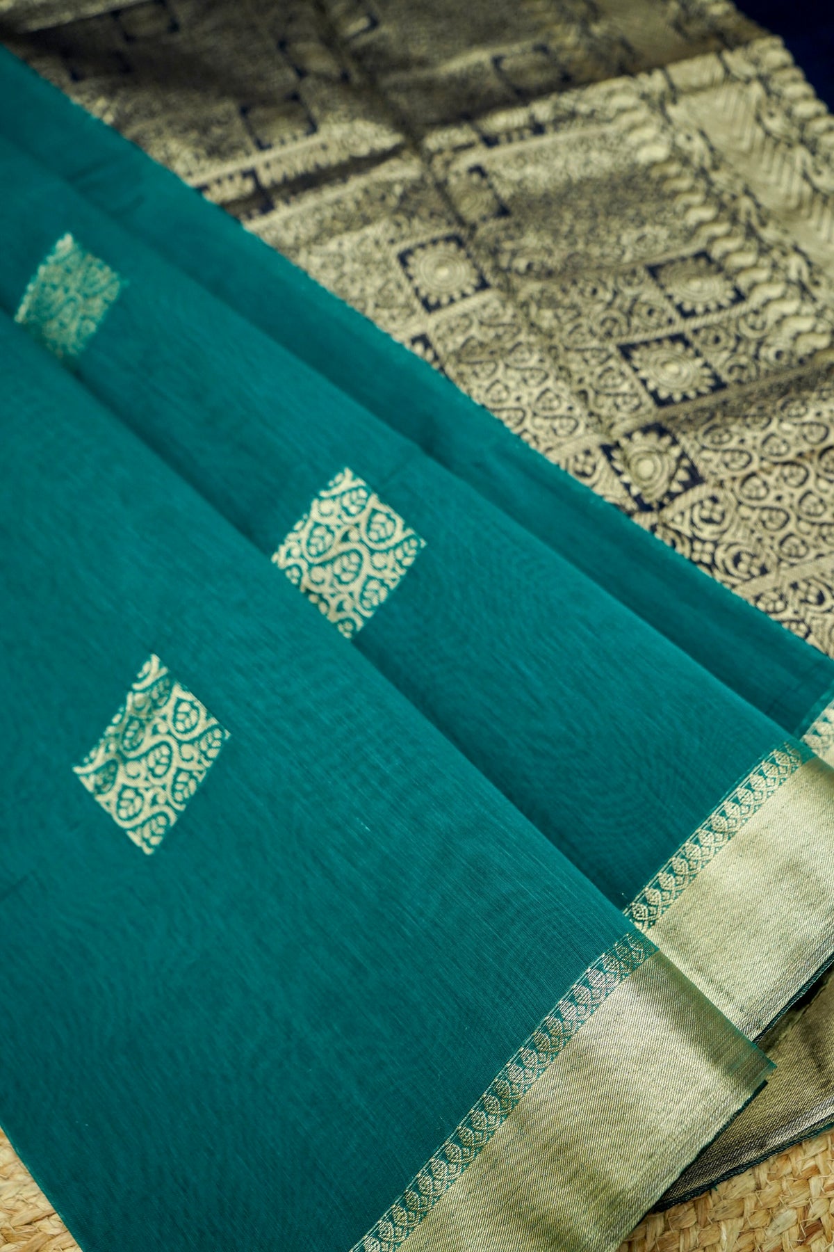 Suvarna - Peacock Teal Maheshwari Silk Saree with Antique Gold Border