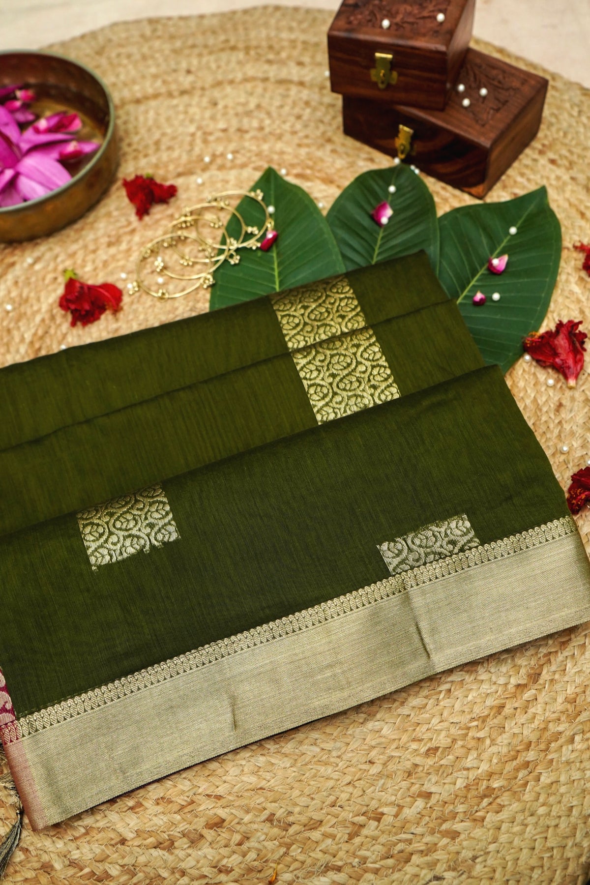 Suvarna - Dark Olive Green Maheshwari Silk Saree with Antique Gold Border
