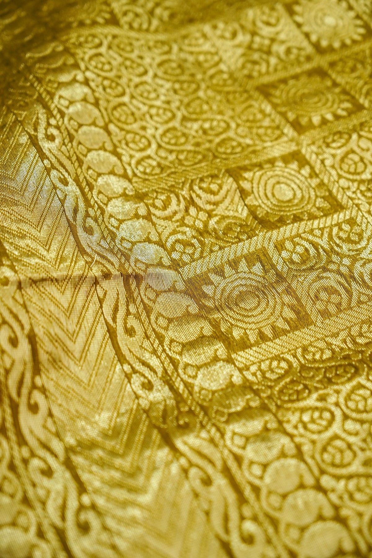 Suvarna - Dark Maroon Red Maheshwari Silk Saree with Antique Gold Border