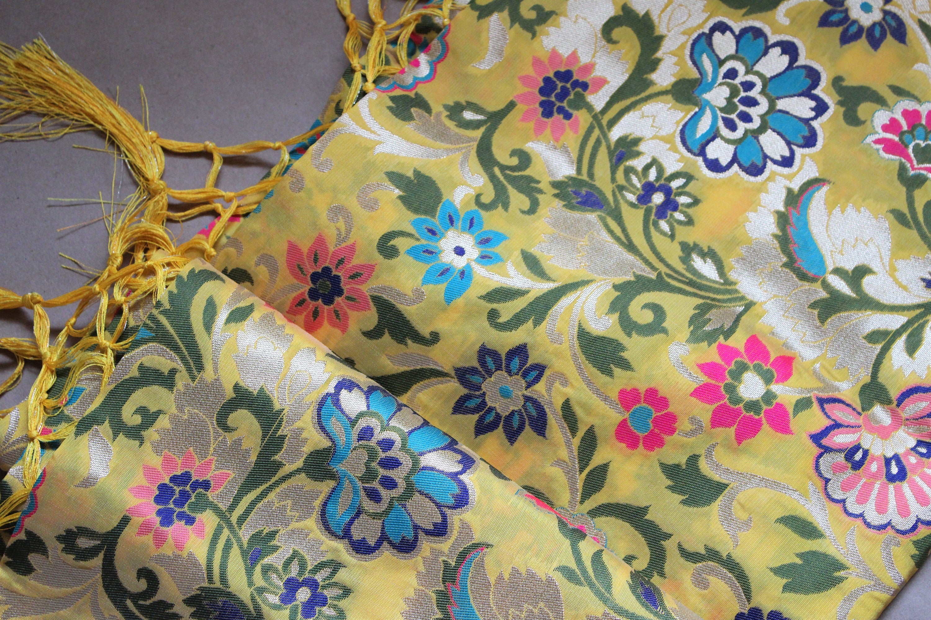 Banarasi Silk Dupatta, multicolor floral handweaving