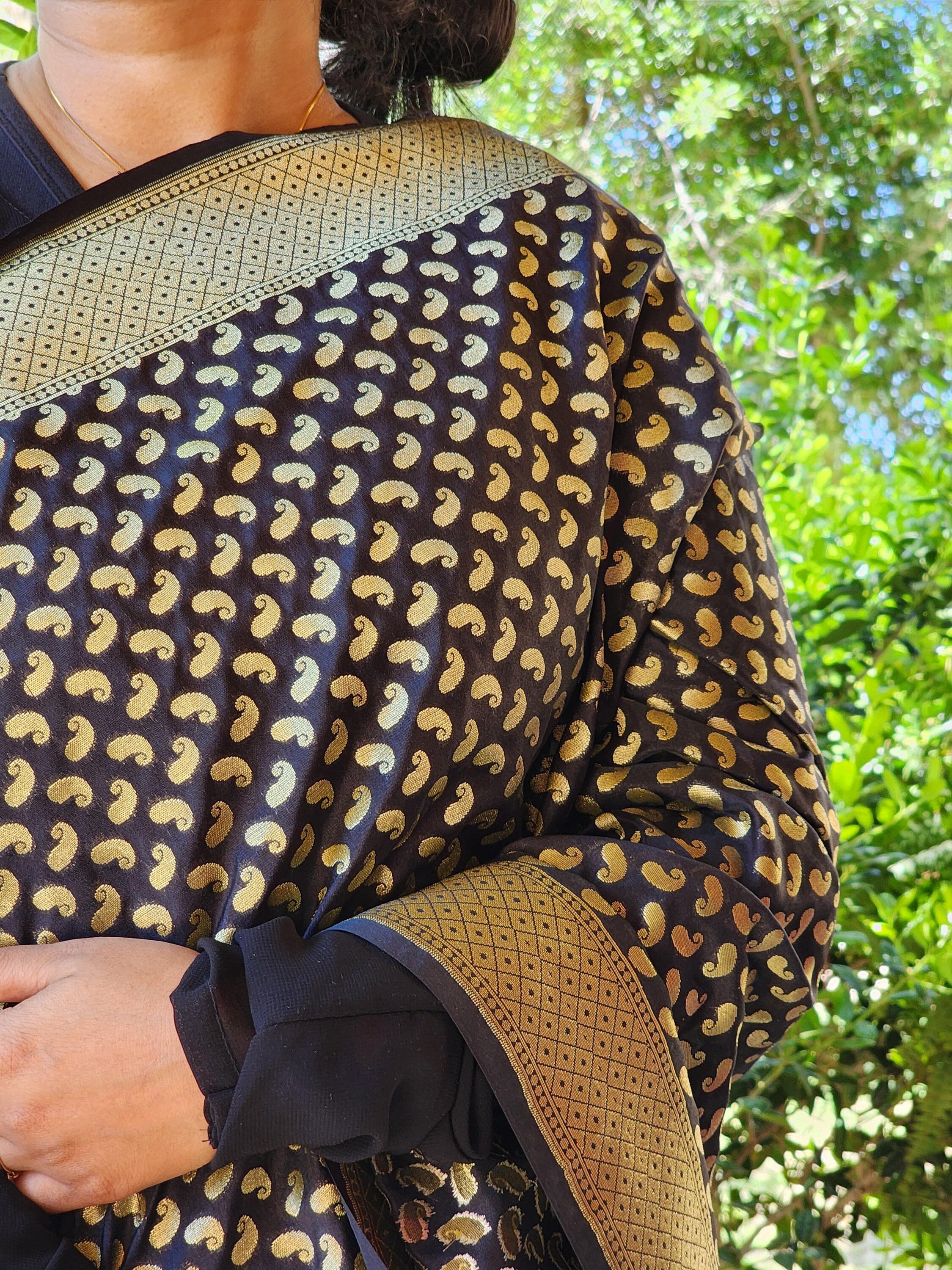 Banarasi Silk Black Dupatta with gold handweaving