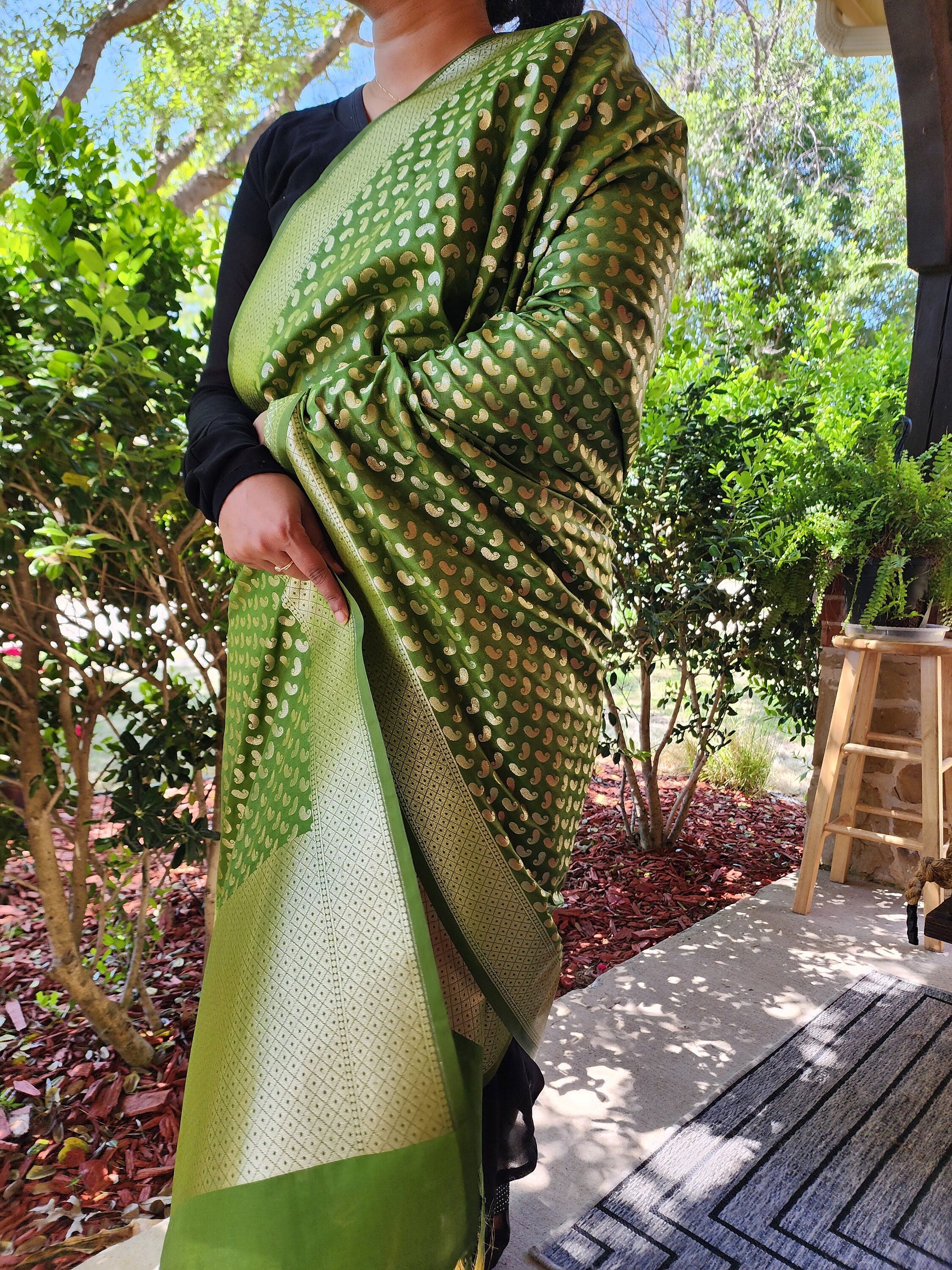 Light Green Banarasi Silk Dupatta with Gold Kairi Motifs and Intricate Zari Border