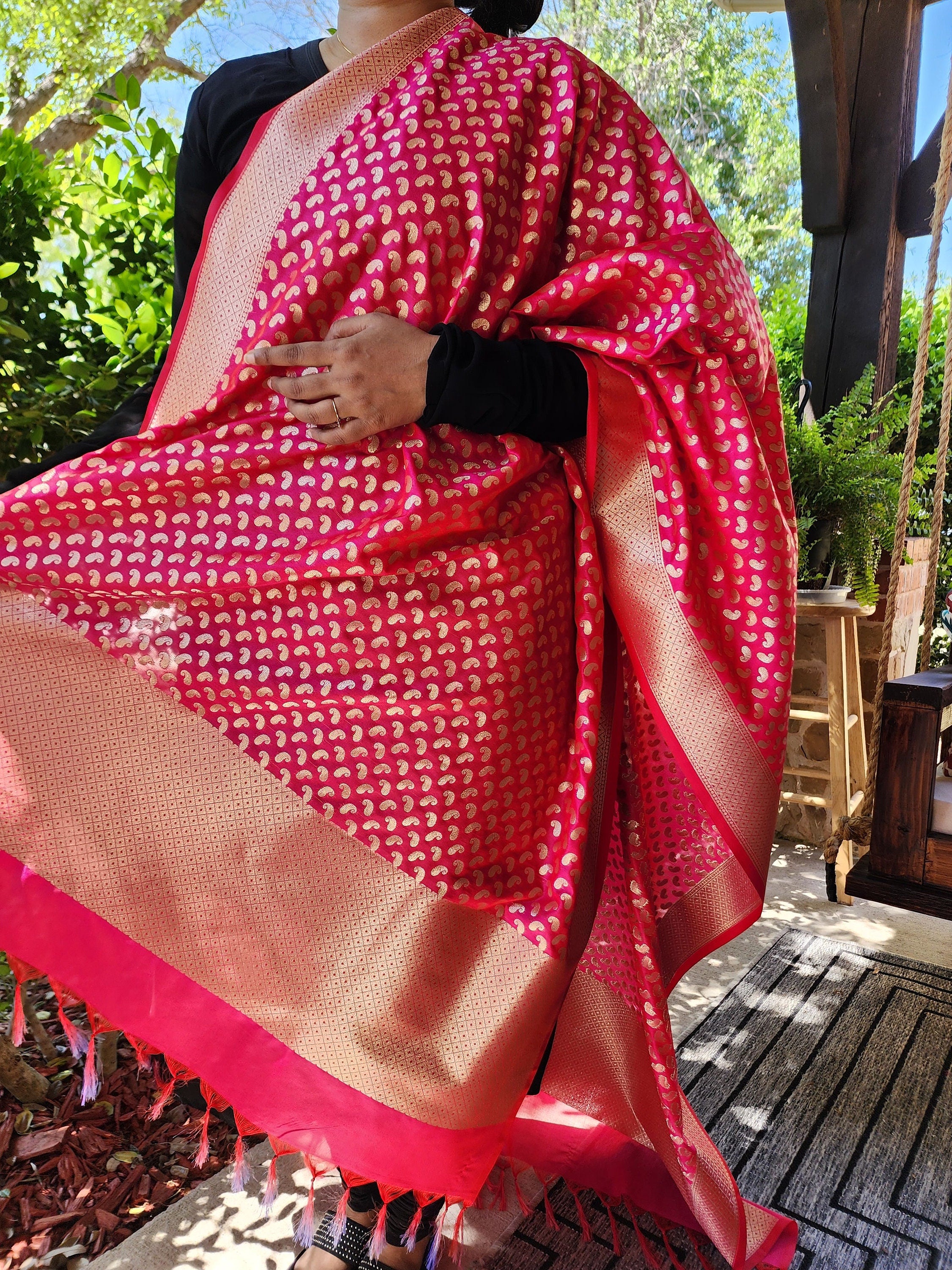 Bubble Gum Pink Banarasi Silk Dupatta with Gold Kairi Motifs and Intricate Zari Border