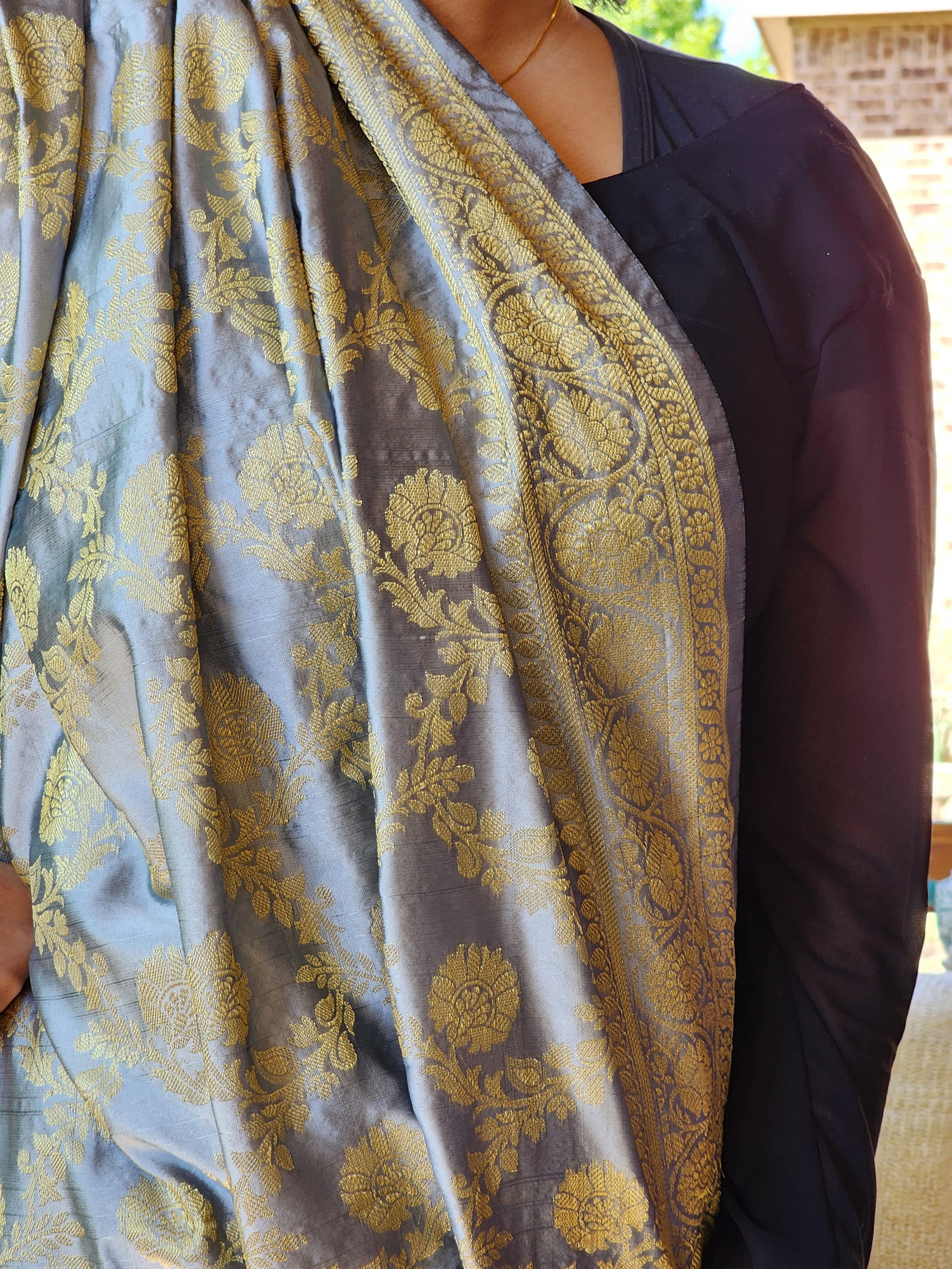 Banarasi Gray and Red Dual Color Silk Dupatta with gold weaving