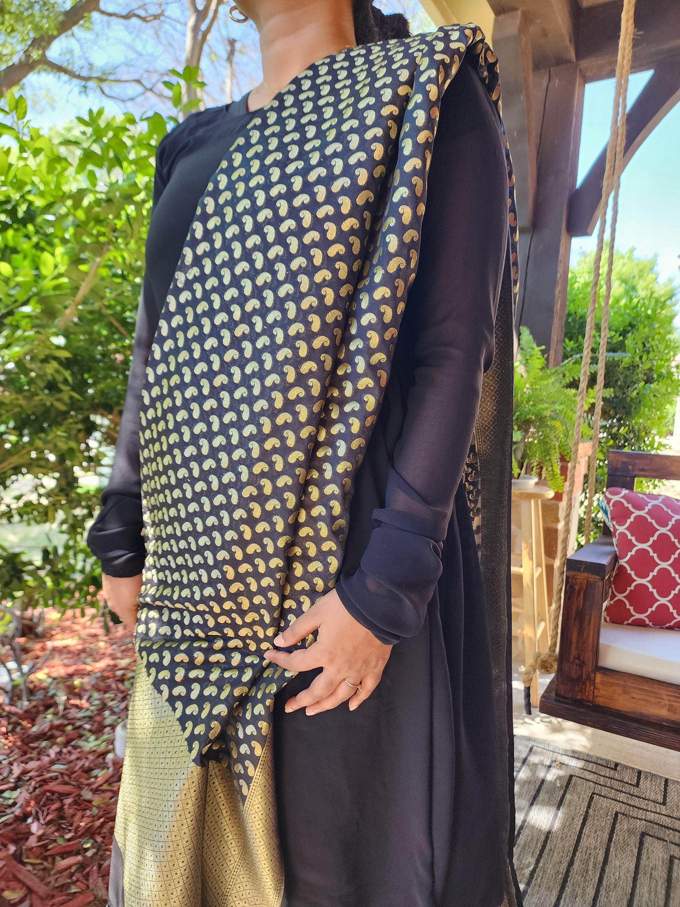 Banarasi Silk Black Dupatta with gold handweaving