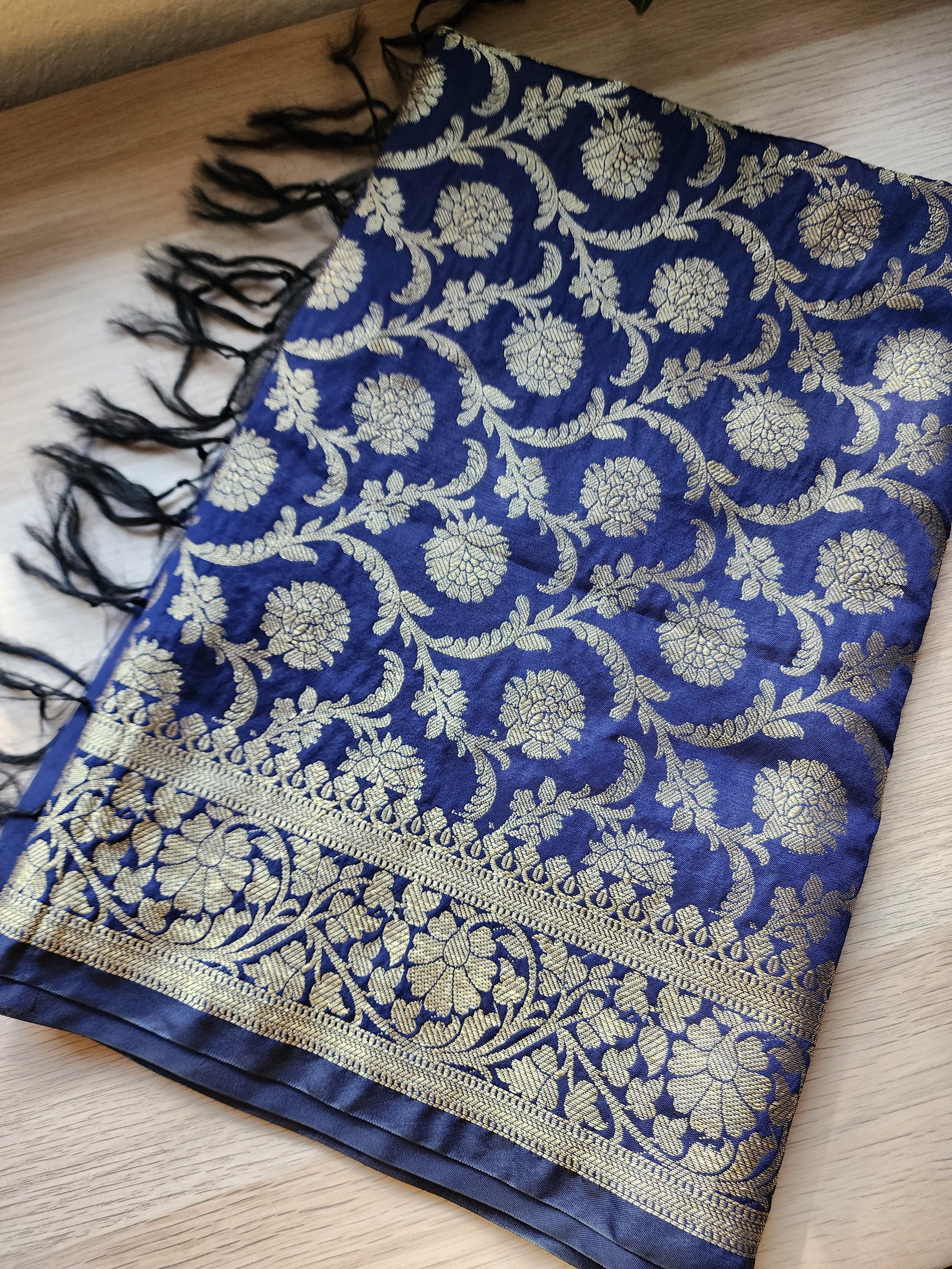 Banarasi Dark Gunmetal Gray Silk Dupatta with gold weaving