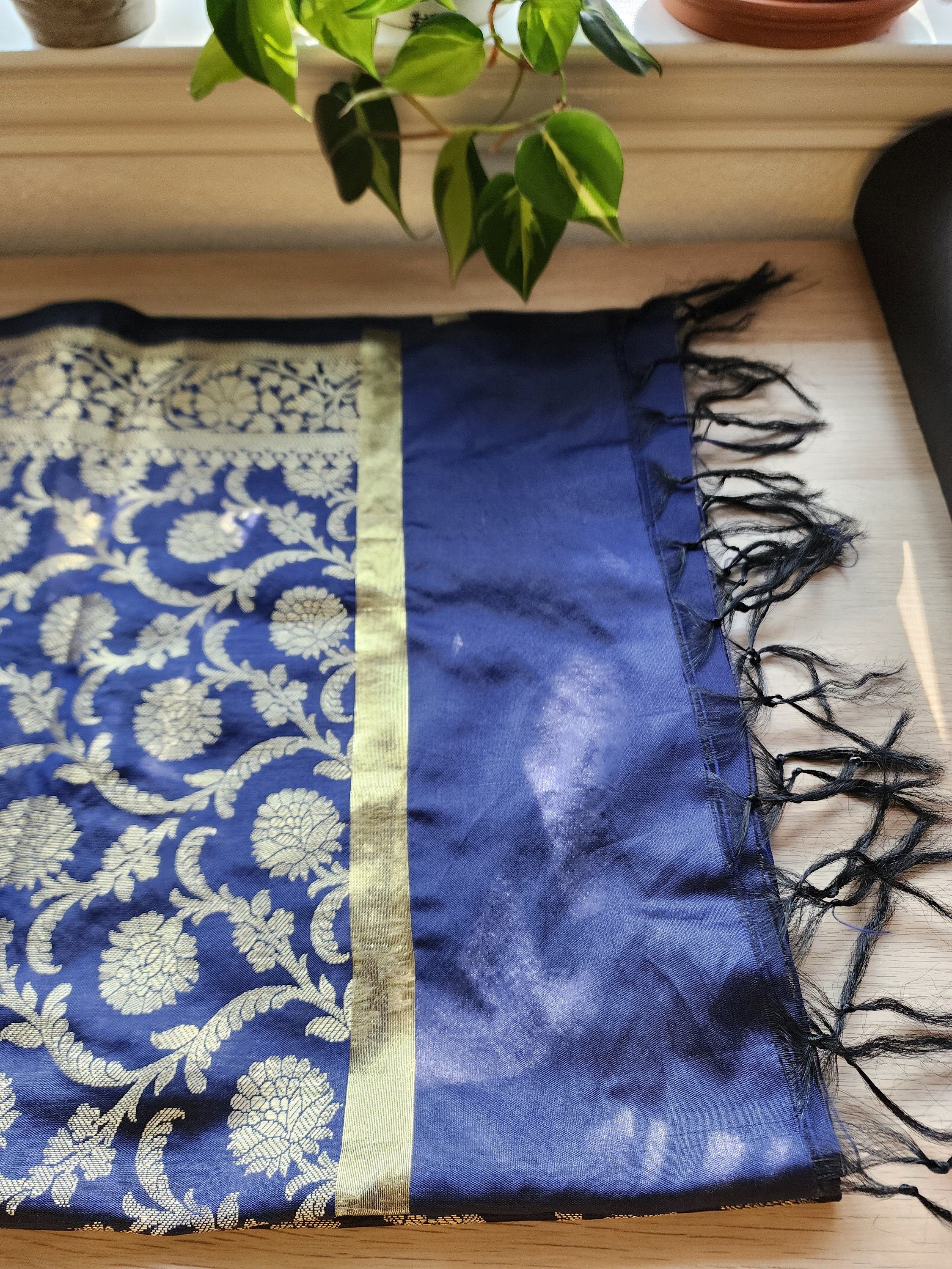 Banarasi Dark Gunmetal Gray Silk Dupatta with gold weaving