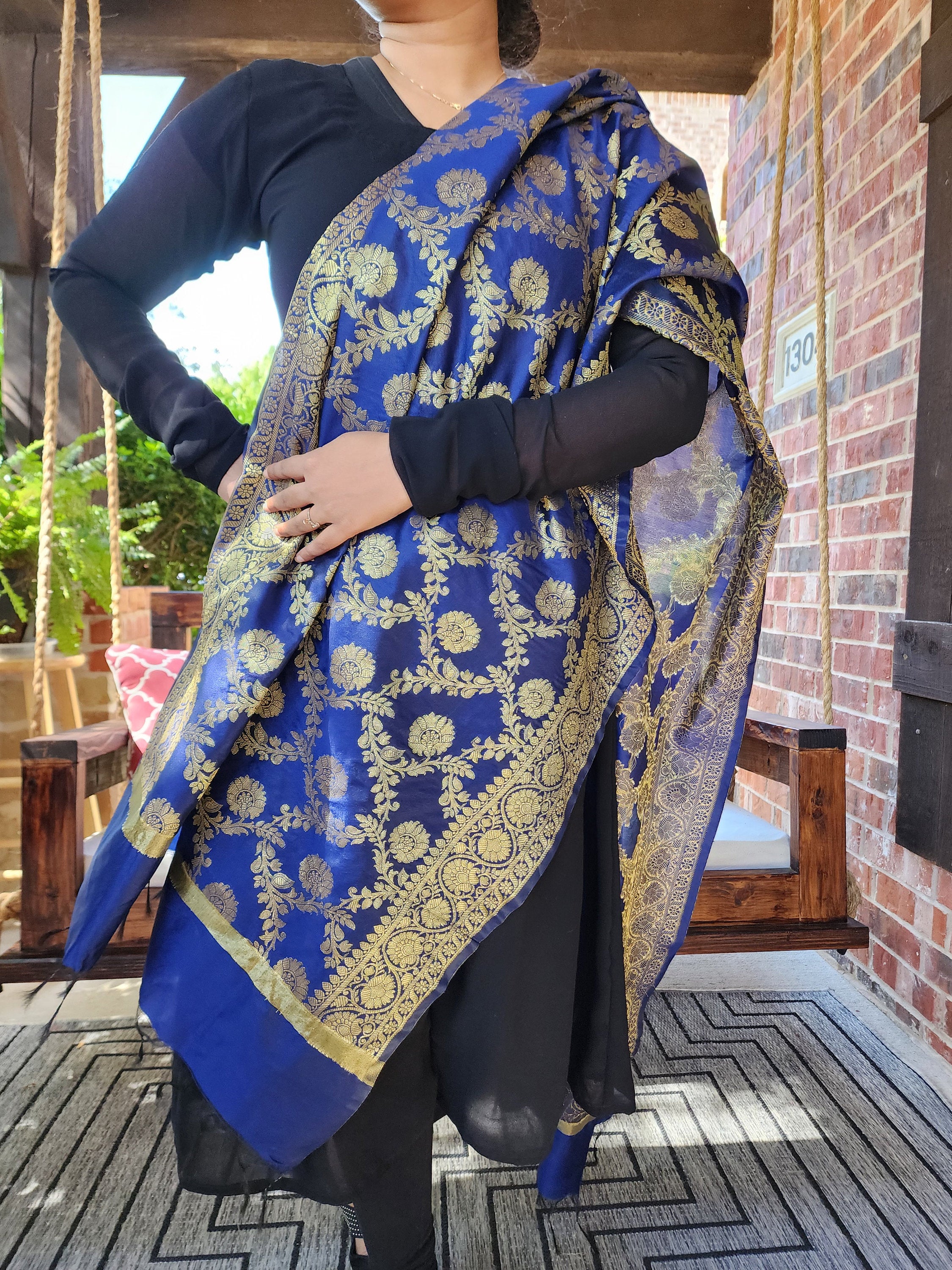 Banarasi Dark Navy Blue Silk Dupatta with gold weaving
