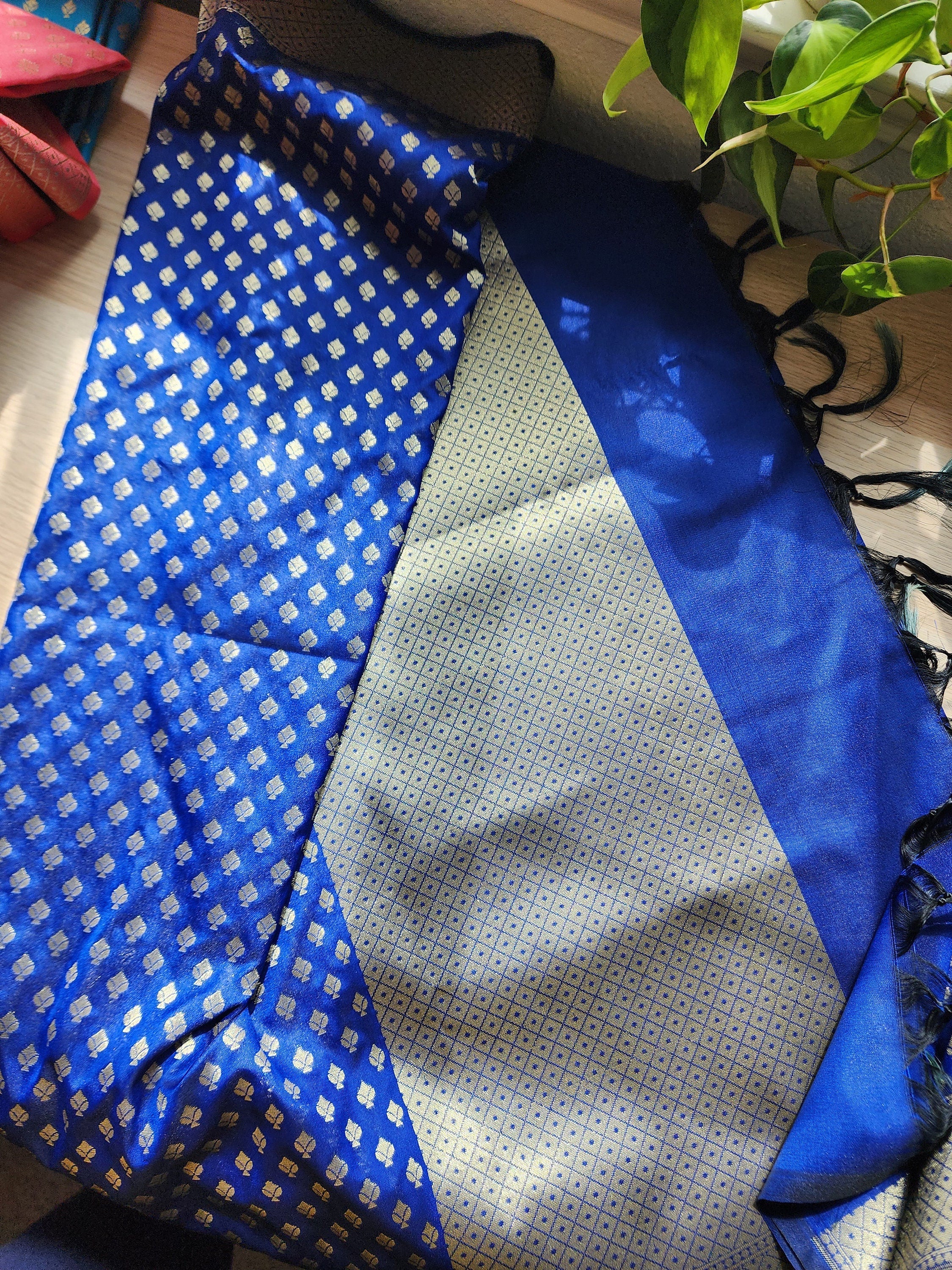 Banarasi Silk Royal Blue Dupatta with gold handweaving