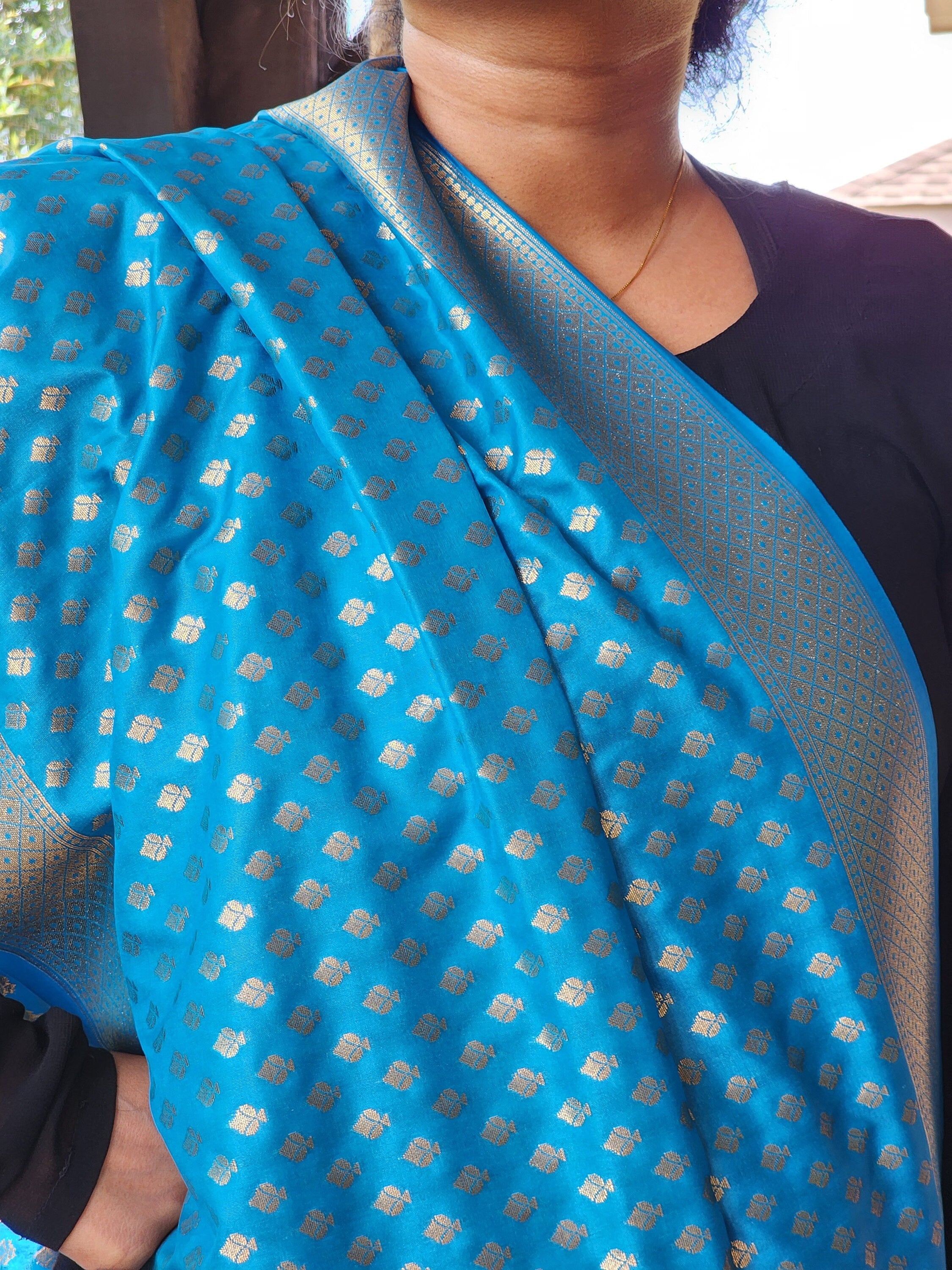 Azure Blue Banarasi Silk Dupatta with Gold Leaf Motifs and Intricate Zari Border