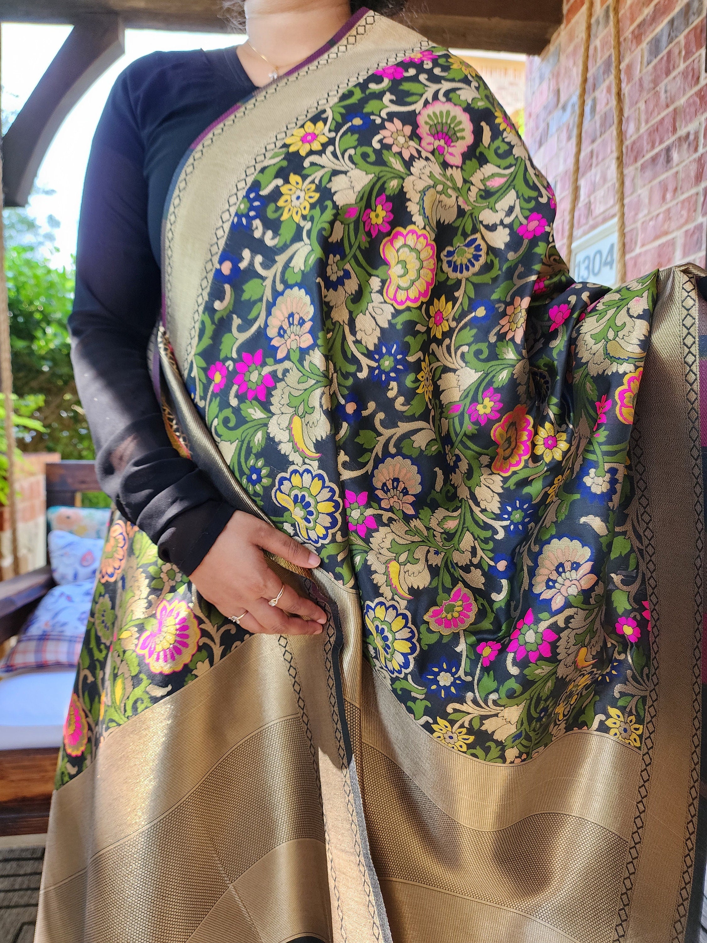 Banarasi Silk Black Dupatta, multicolor floral handweaving