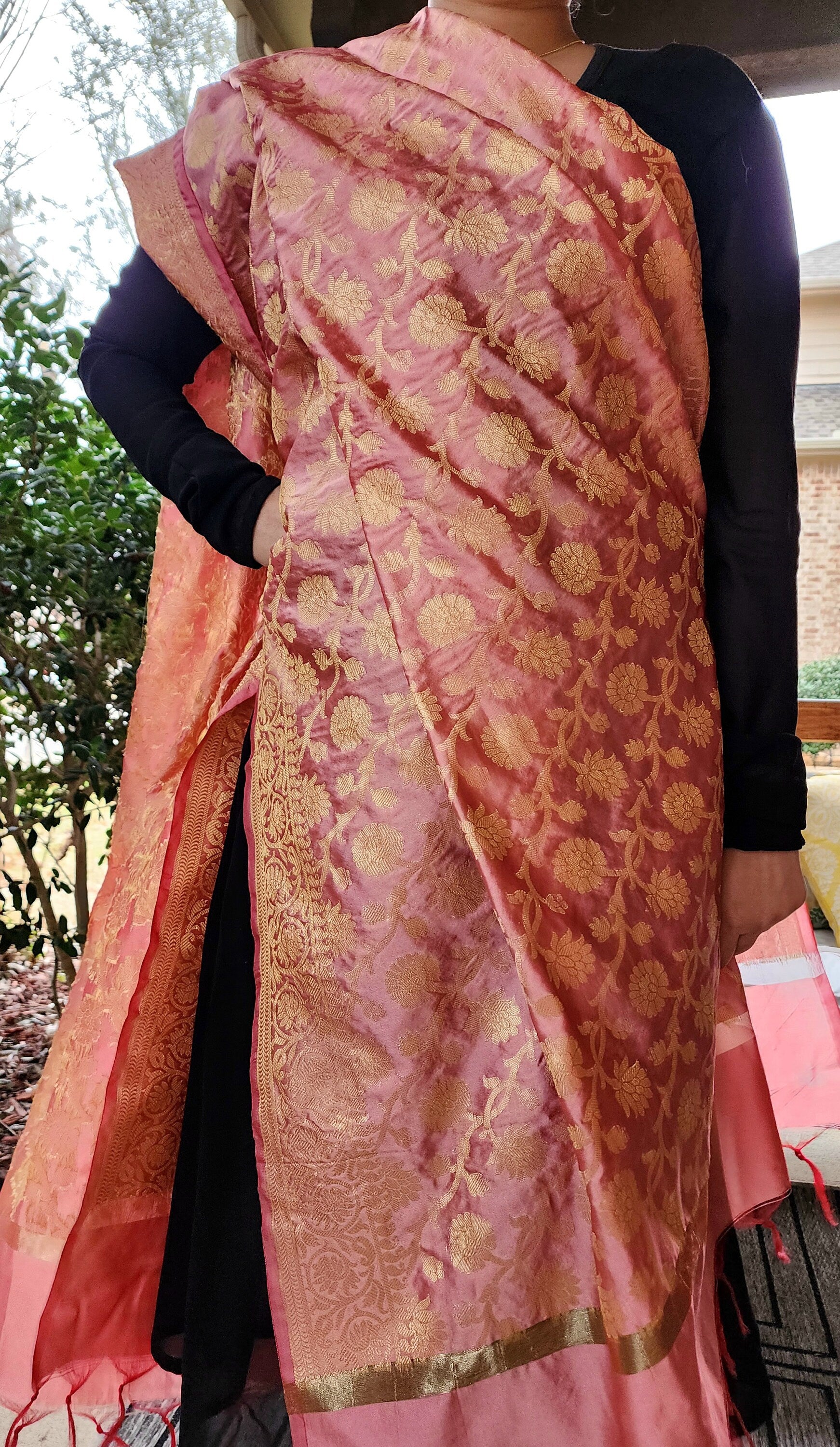 Banarasi Champagne Pink Silk Dupatta with gold weaving