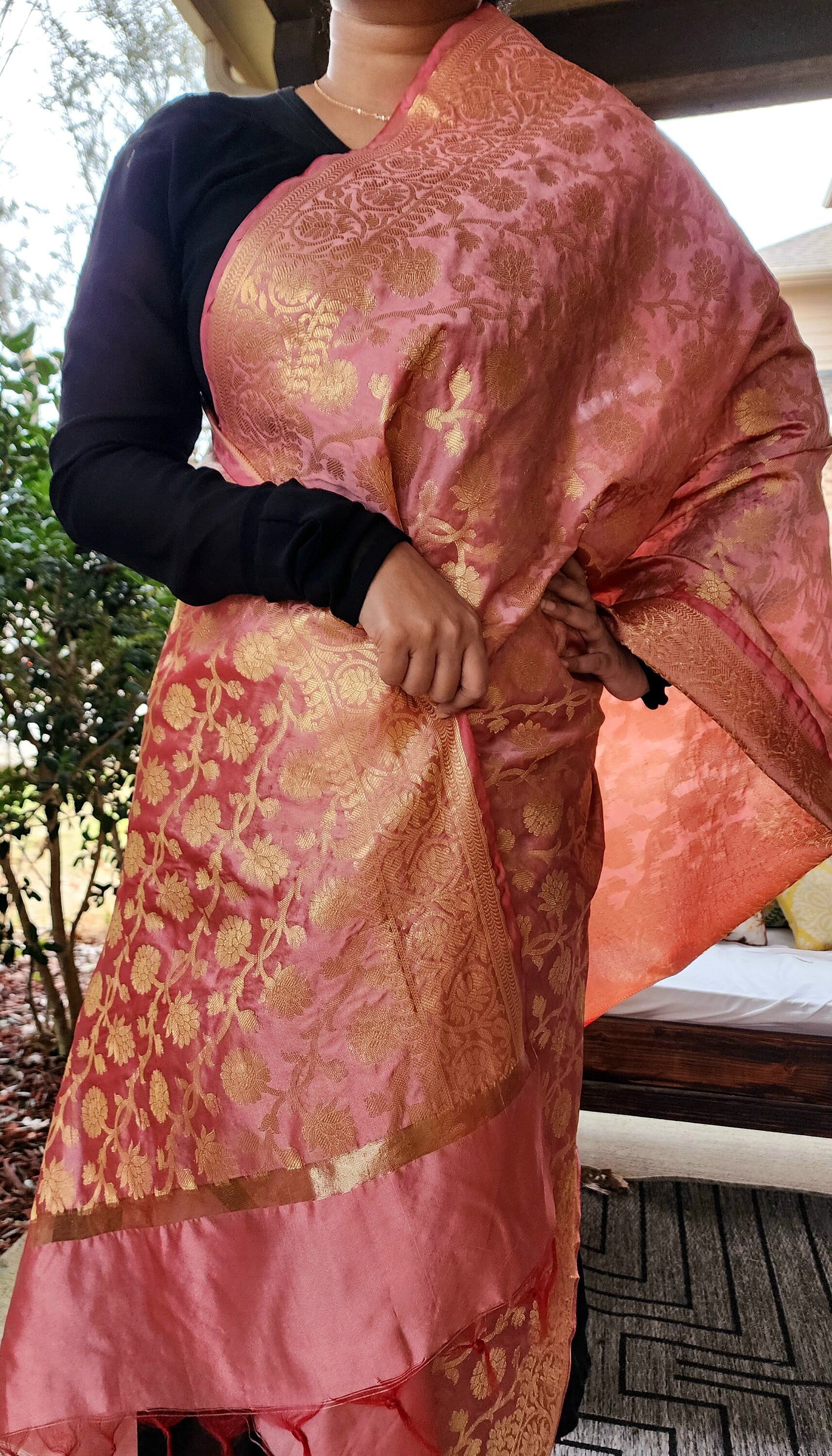 Banarasi Champagne Pink Silk Dupatta with gold weaving