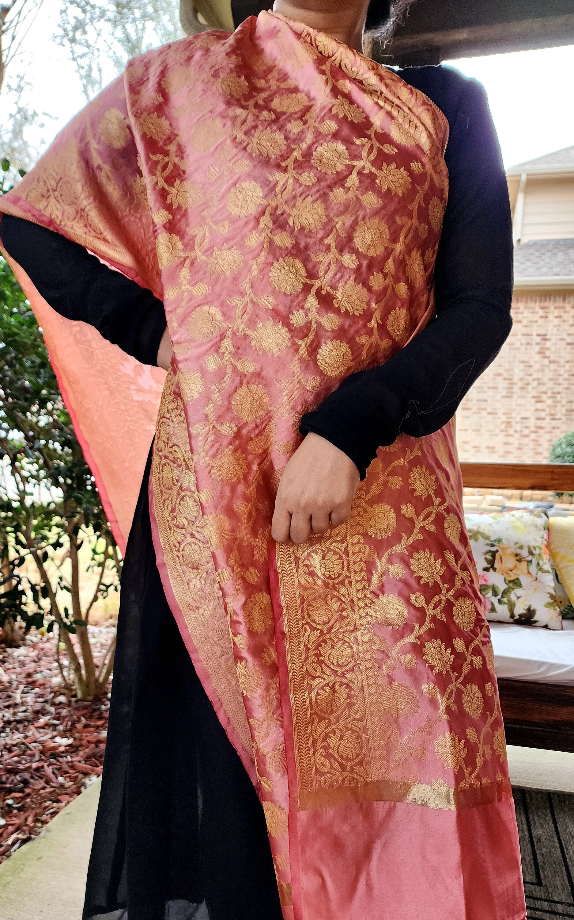 Banarasi Champagne Pink Silk Dupatta with gold weaving