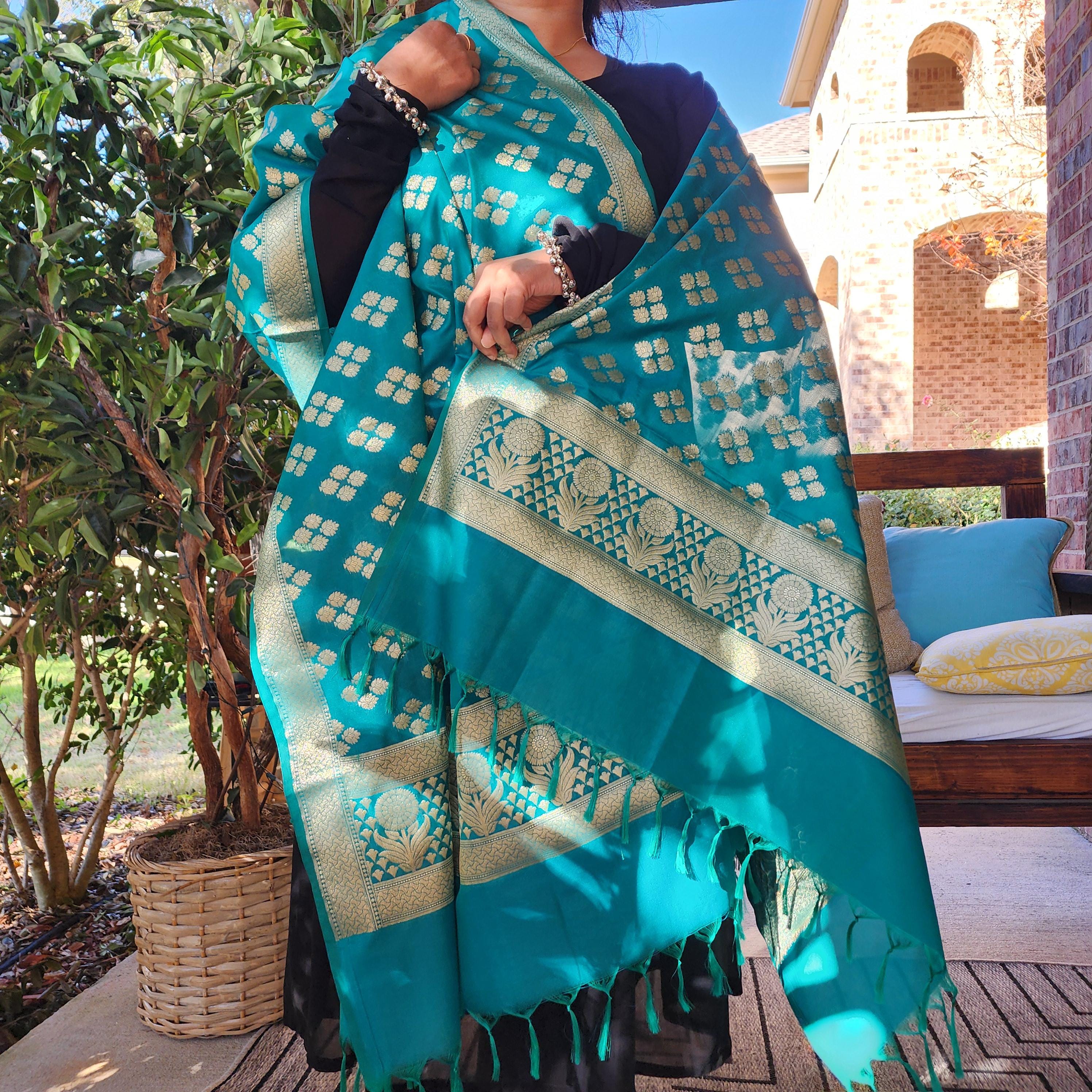 Banarasi Rama Green Color Dupatta with gold handweaving, Indian traditional and Festive designer dupatta, luxurious soft Banarsi dupatta