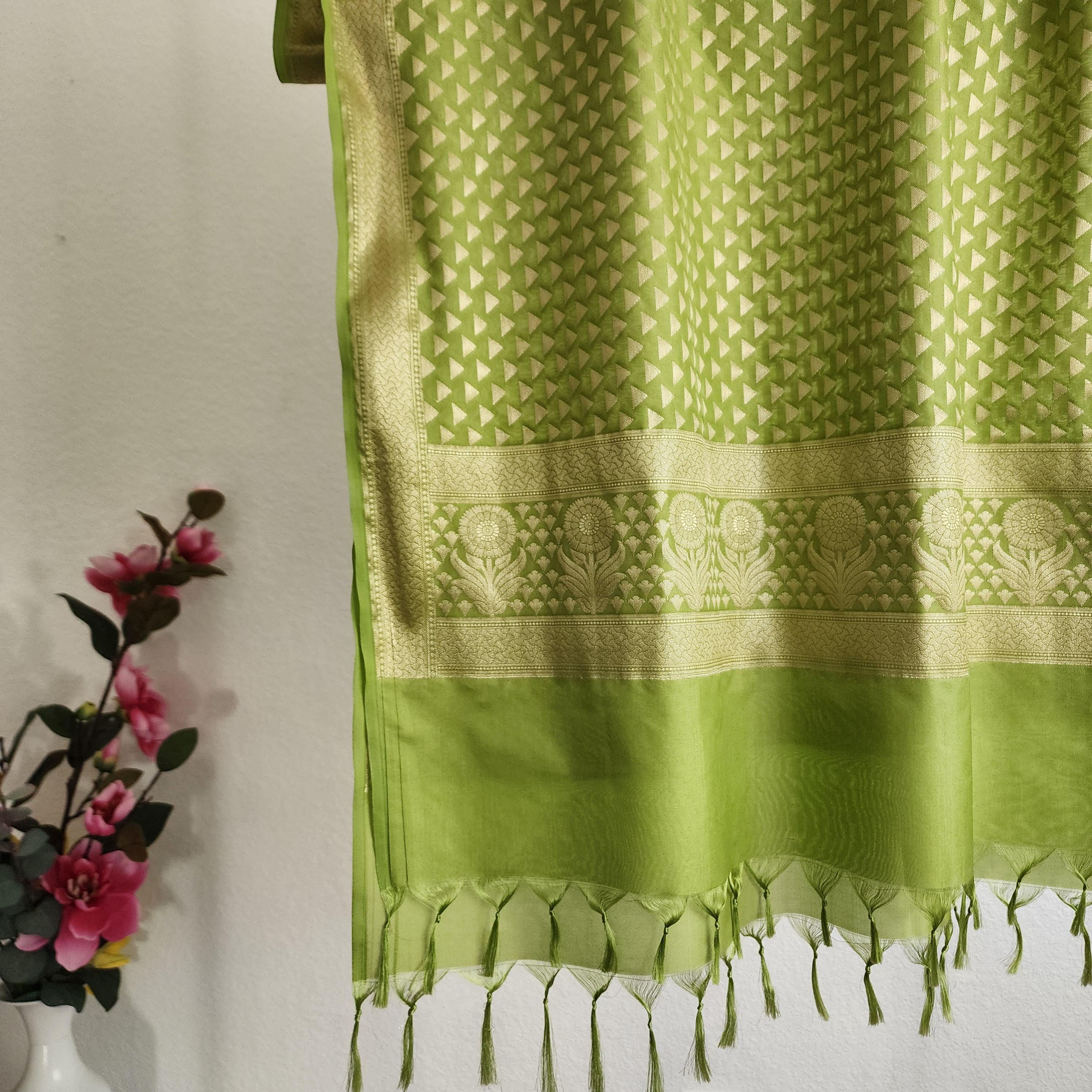 Banarasi Silk Pista Green Dupatta with gold handweaving, Indian traditional and Festive designer dupatta, luxurious soft Banarsi dupatta