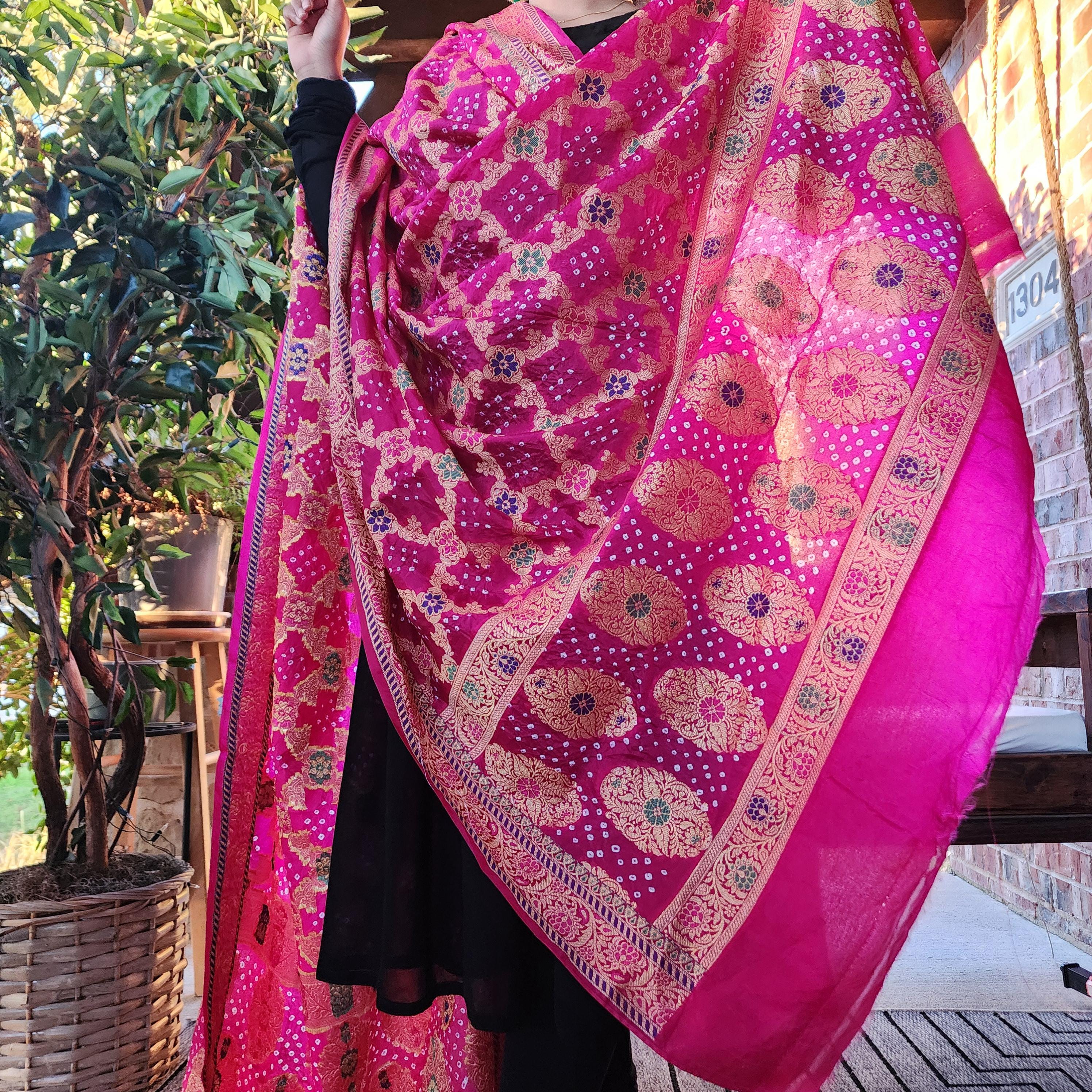 Banarasi Handwoven Bandhni Dupatta in Rani Pink, Beautiful Banarsi weaving in Gold