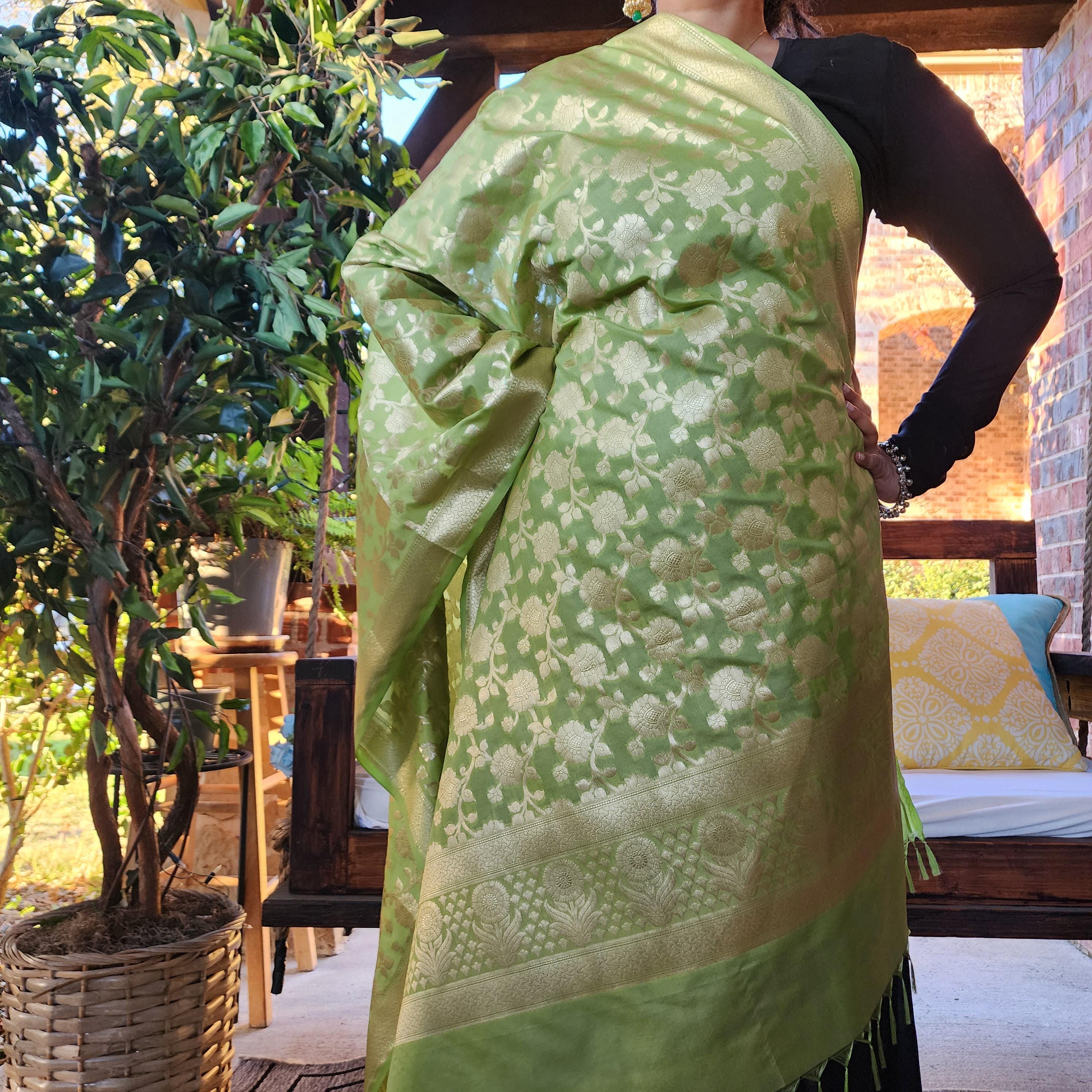 Banarasi Silk Pista Green Dupatta with gold handweaving, Indian traditional and Festive designer dupatta, luxurious soft Banarsi dupatta