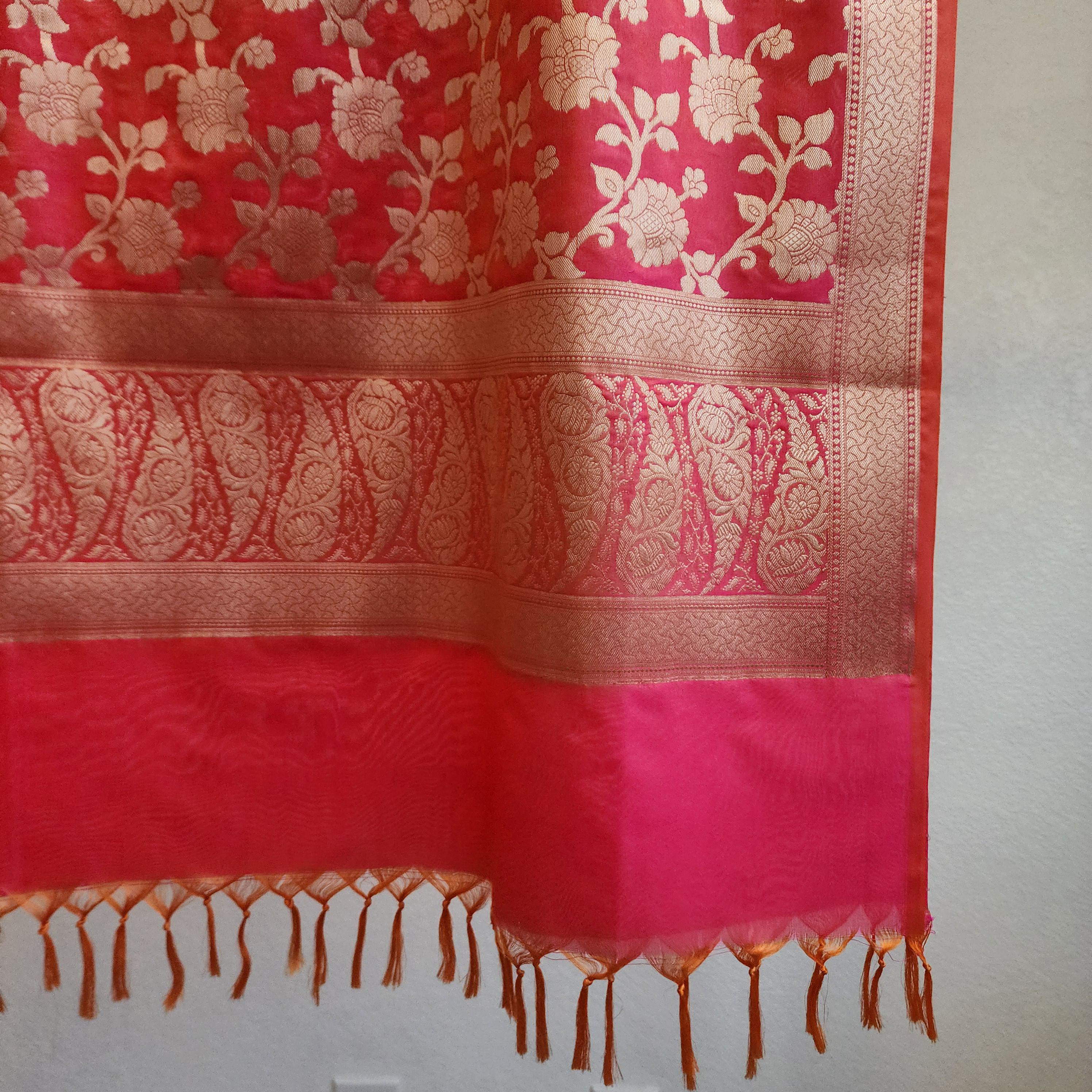 Banarasi Silk Peach Pink Dupatta with gold handweaving, Indian traditional and Festive designer dupatta, luxurious soft Banarsi dupatta