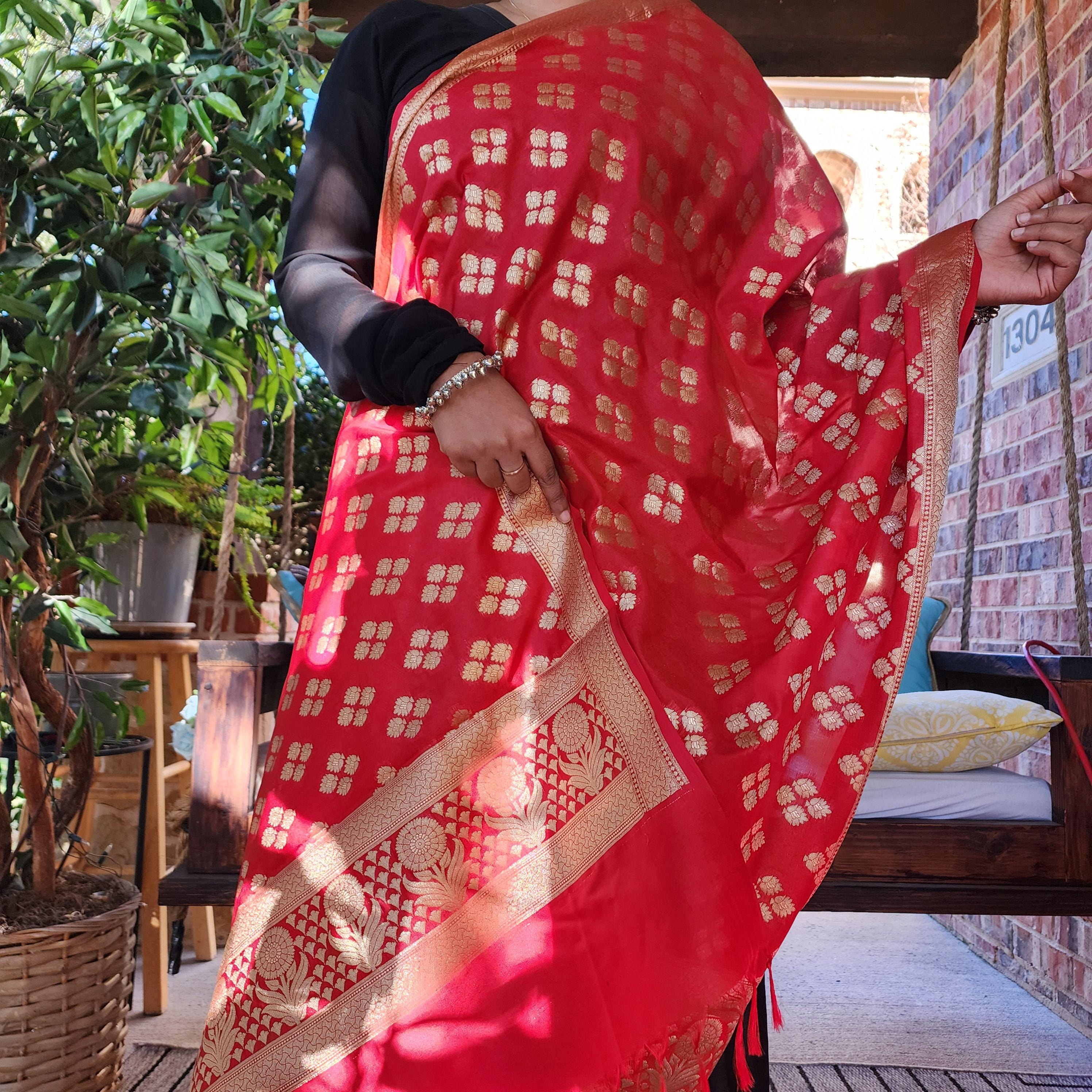 Banarasi Silk Maroon Red Dupatta with gold handweaving
