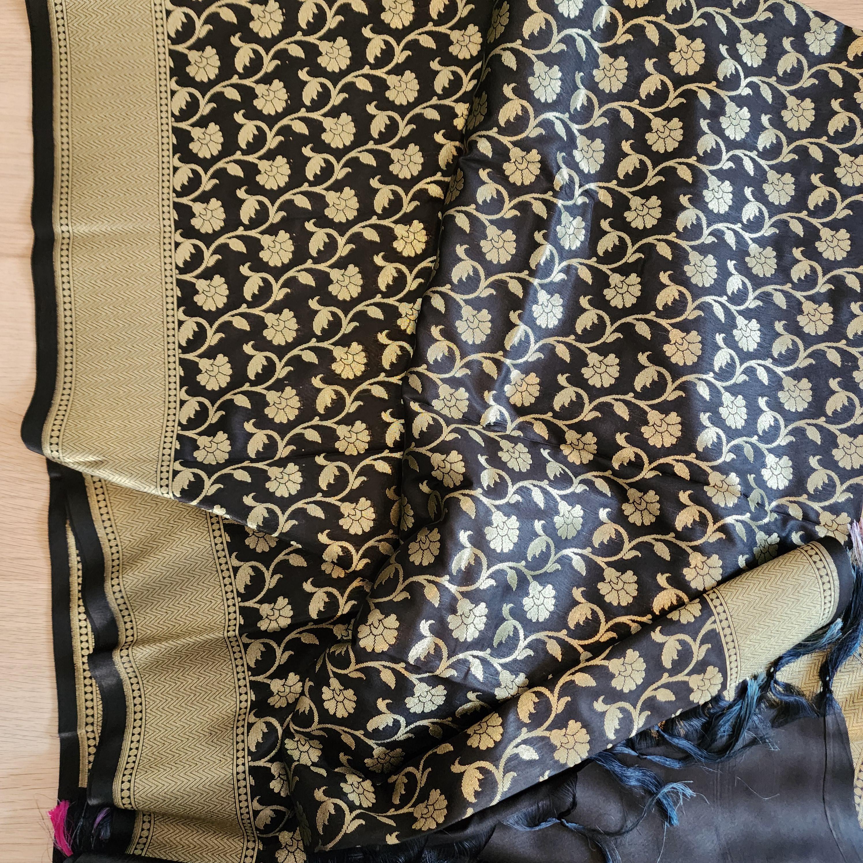 Banarasi Silk Black Dupatta with gold handweaving, Indian traditional and Festive designer dupatta, luxurious soft Banarsi dupatta
