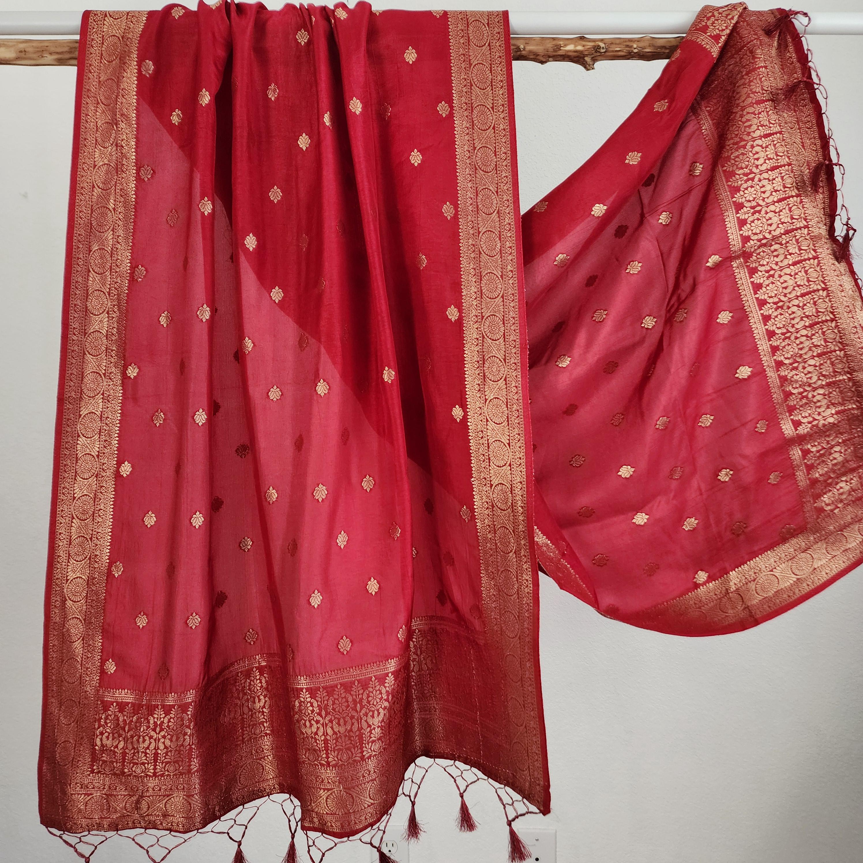 Banarasi Maroon Red Dola Silk with Golden Zari border & Floral motifs
