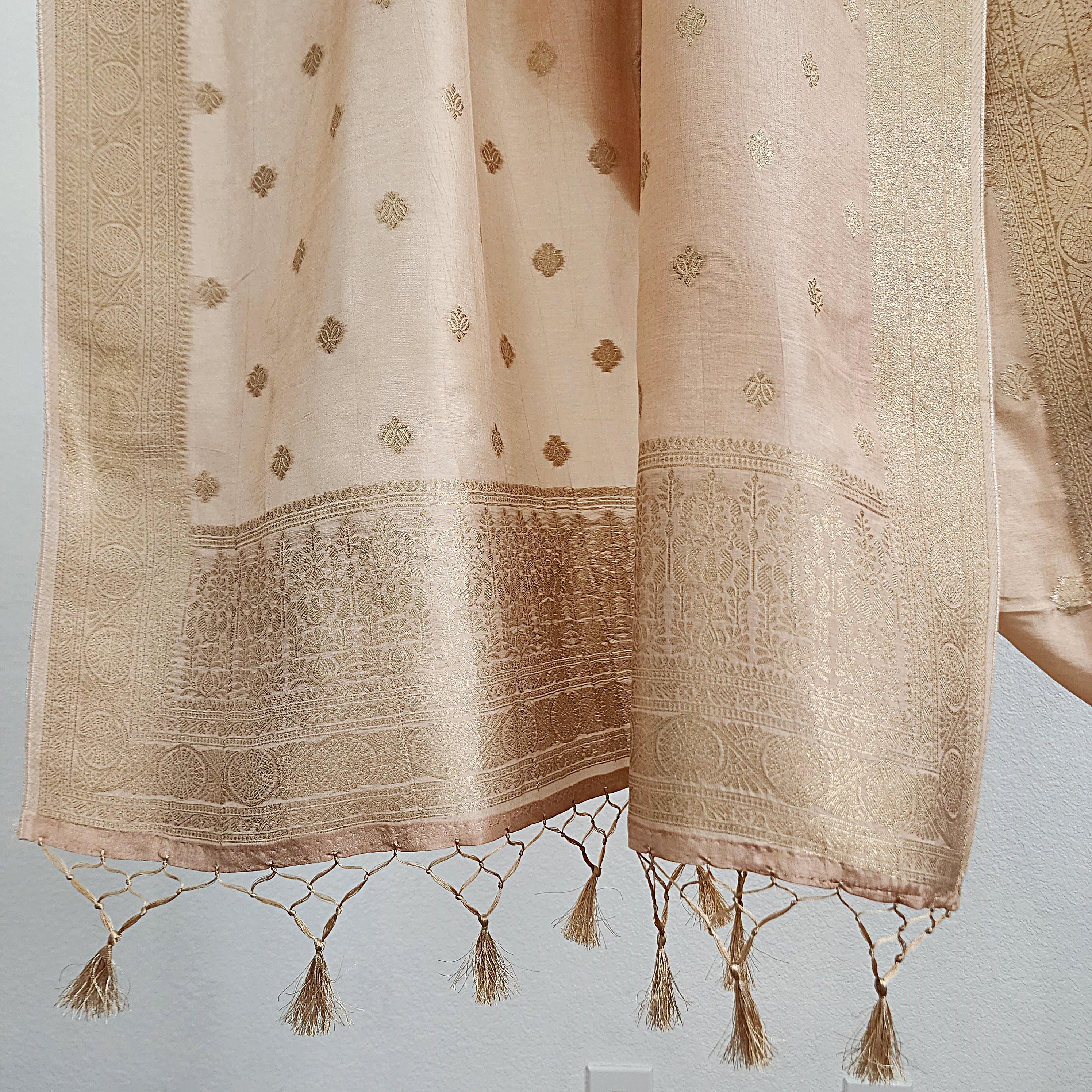 Banarasi Beige Dola Silk with Golden Zari border & Floral motifs