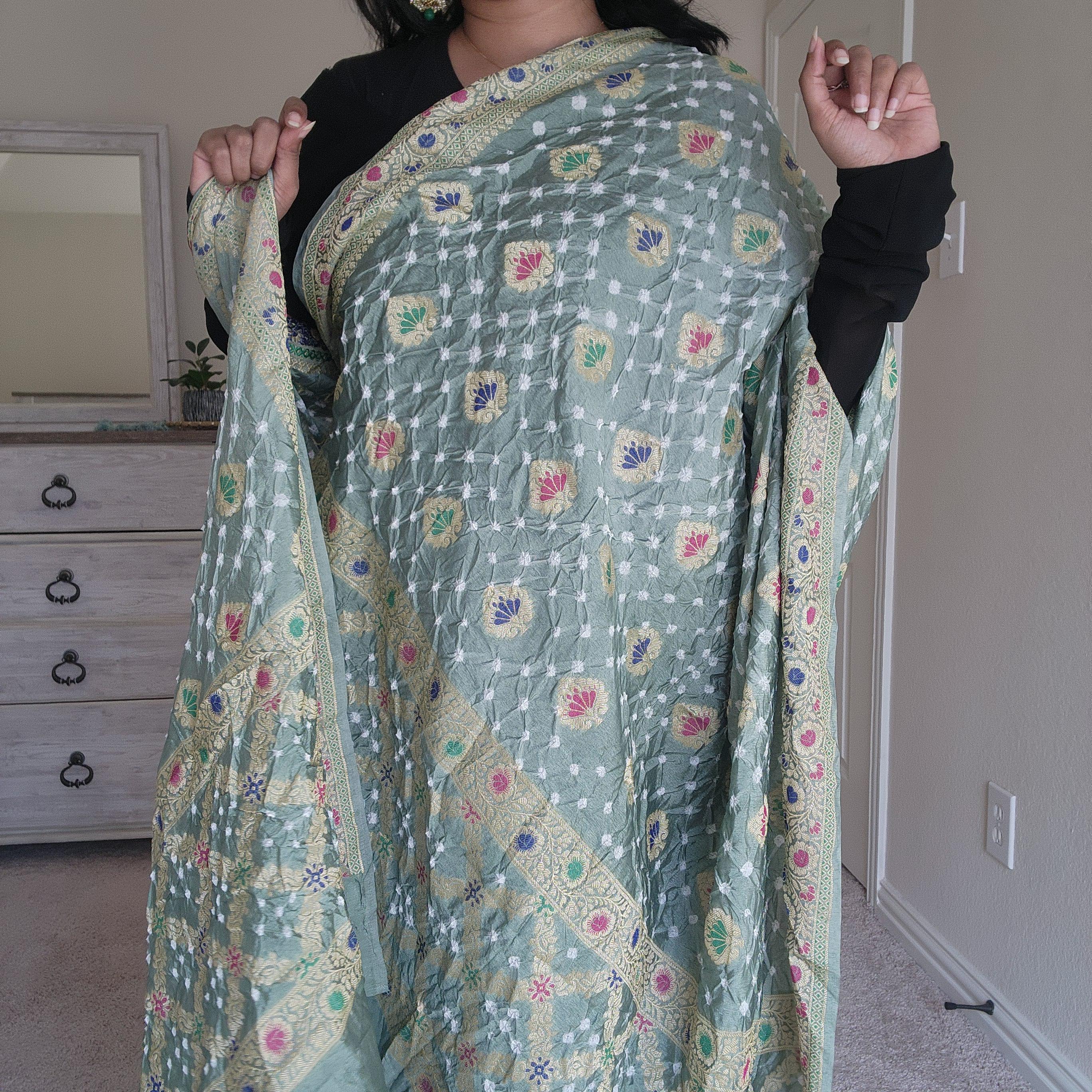 Banarasi Handwoven Bandhni Dupatta in Gray