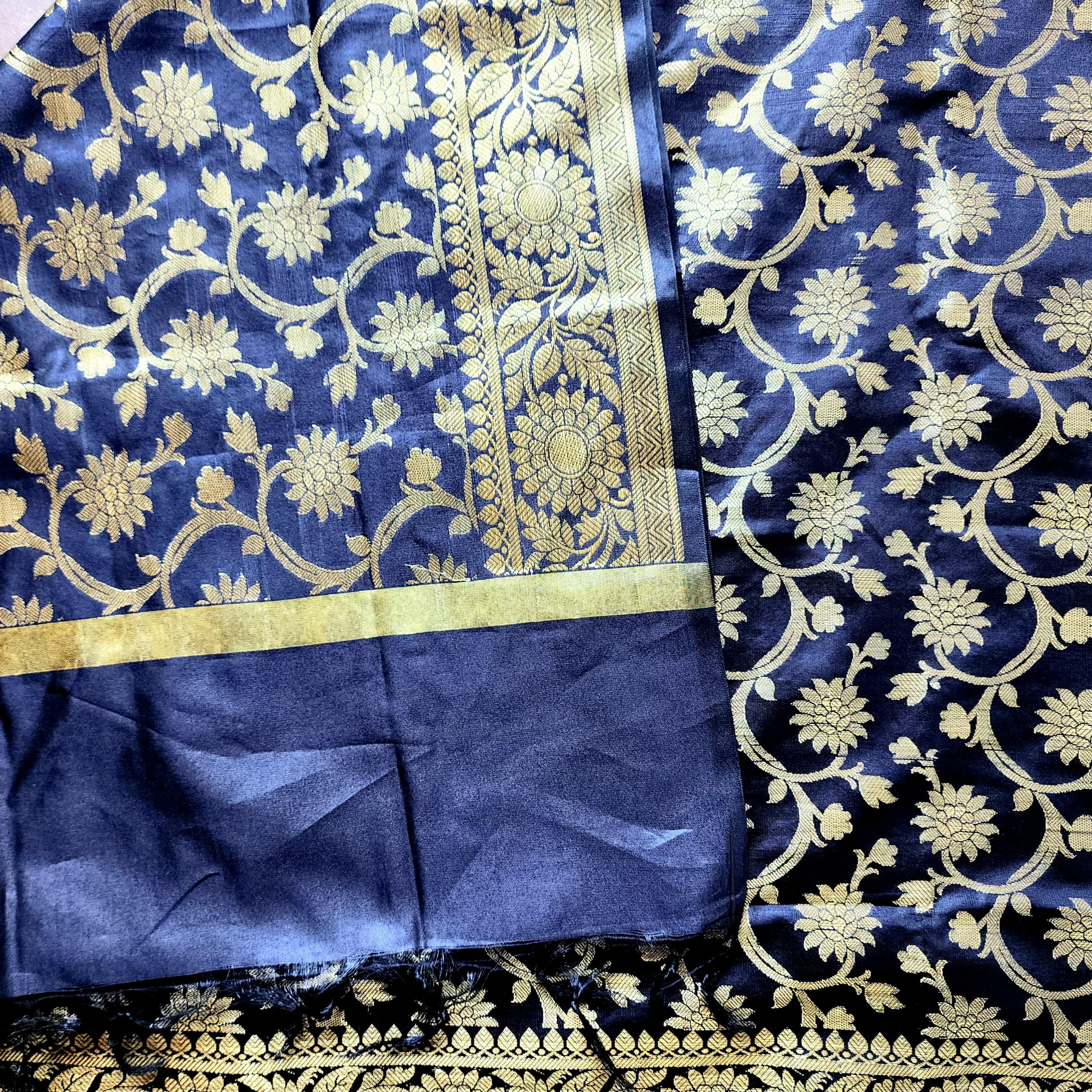 Black Banarasi Dupatta with Gold Floral Weave Perfect for Evening Wear and Special Occasions