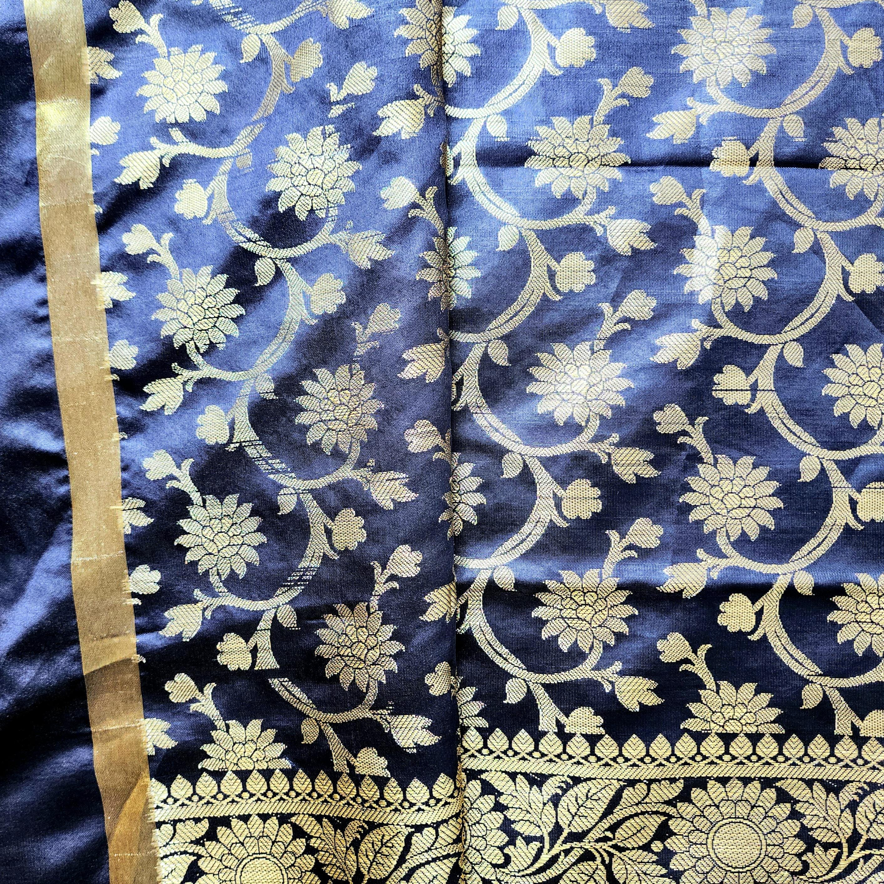 Black Banarasi Dupatta with Gold Floral Weave Perfect for Evening Wear and Special Occasions