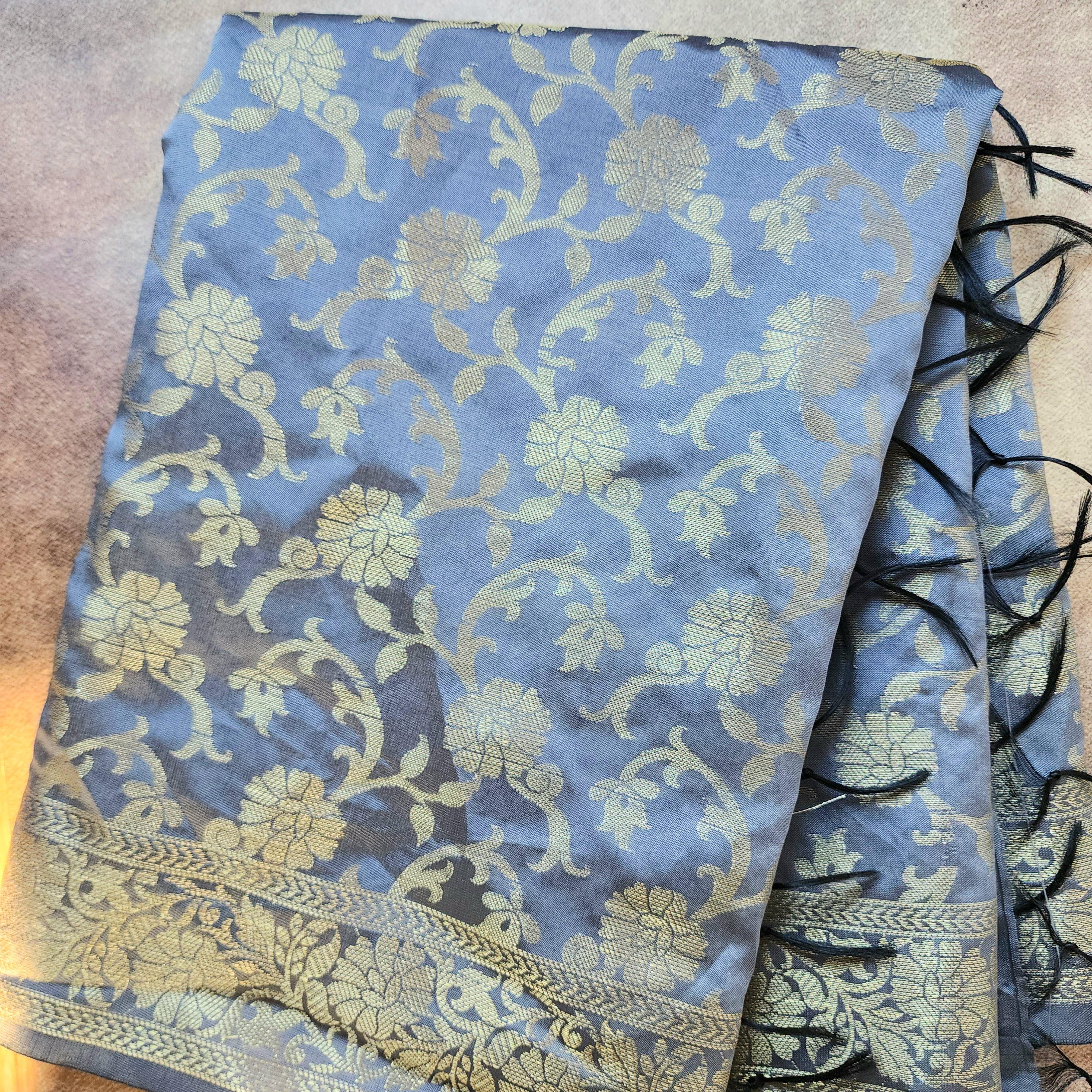 Gray Banarasi Dupatta with Gold Floral Weave Perfect for Evening Wear and Special Occasions