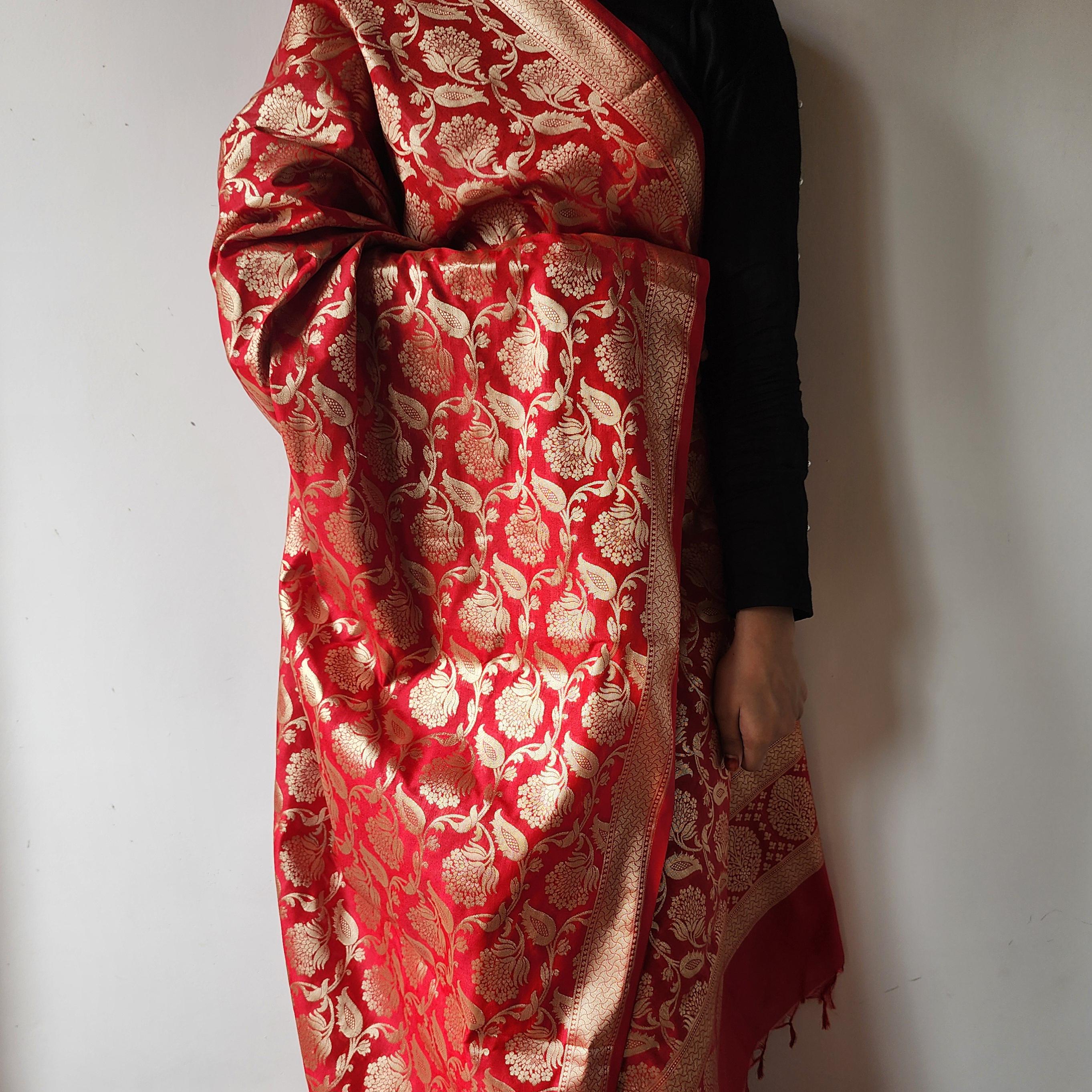 Vibrant Red Banarasi Dupatta with Gold Zari Floral Weave Rich & Timeless Look for Weddings, Festive Wear Traditional Outfits