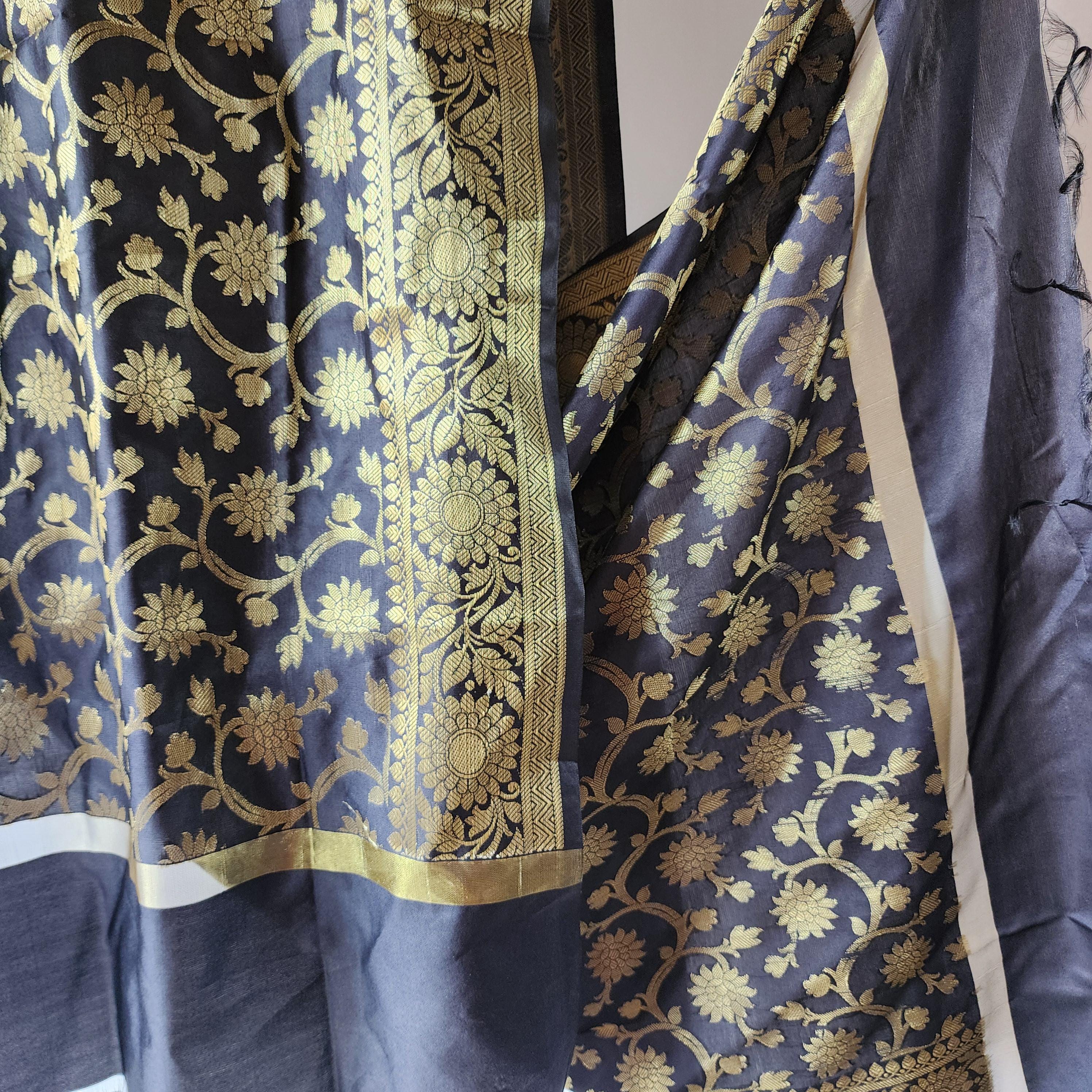 Black Banarasi Dupatta with Gold Floral Weave Perfect for Evening Wear and Special Occasions
