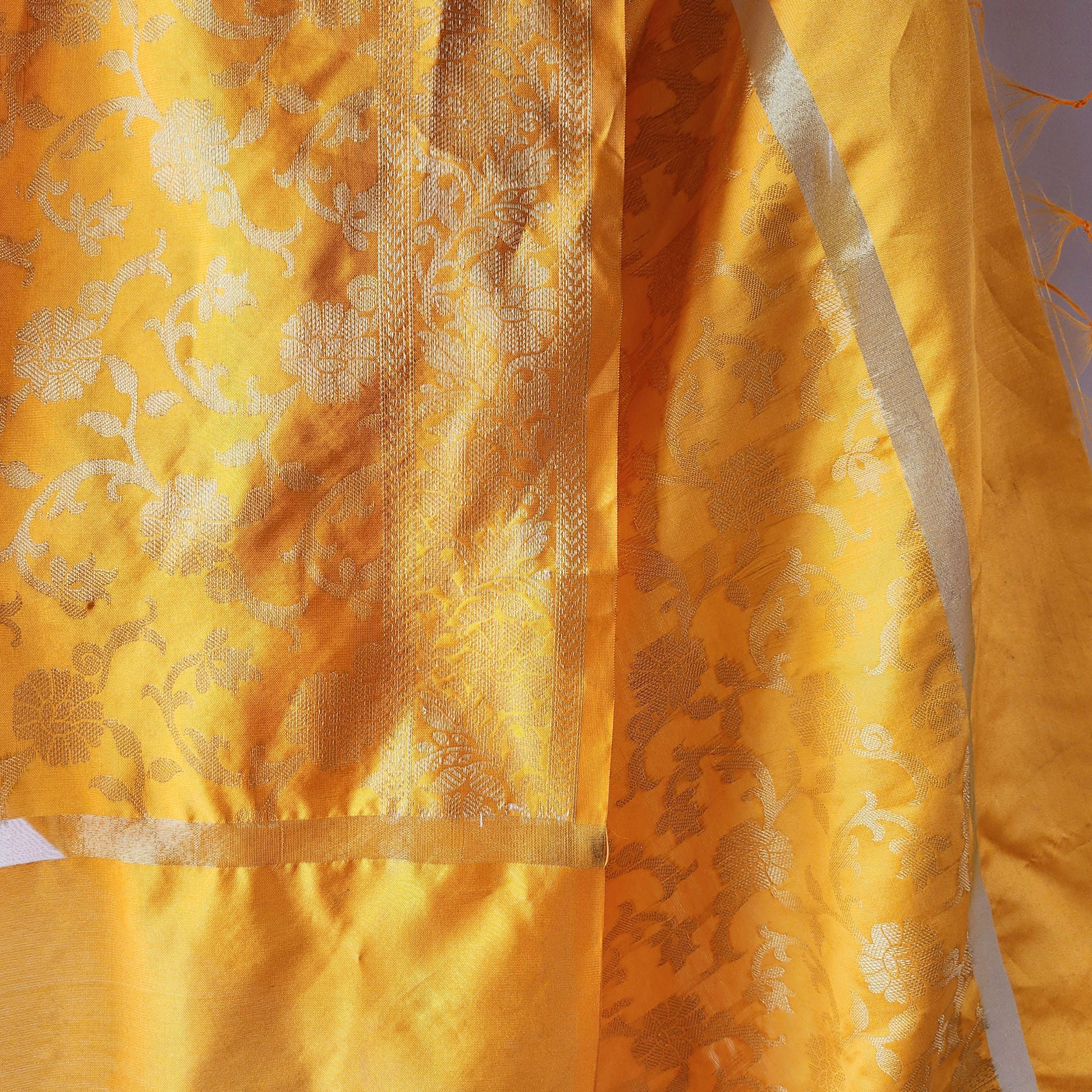 Yellow Banarasi Dupatta with Gold Floral Weave Perfect for Evening Wear and Special Occasions