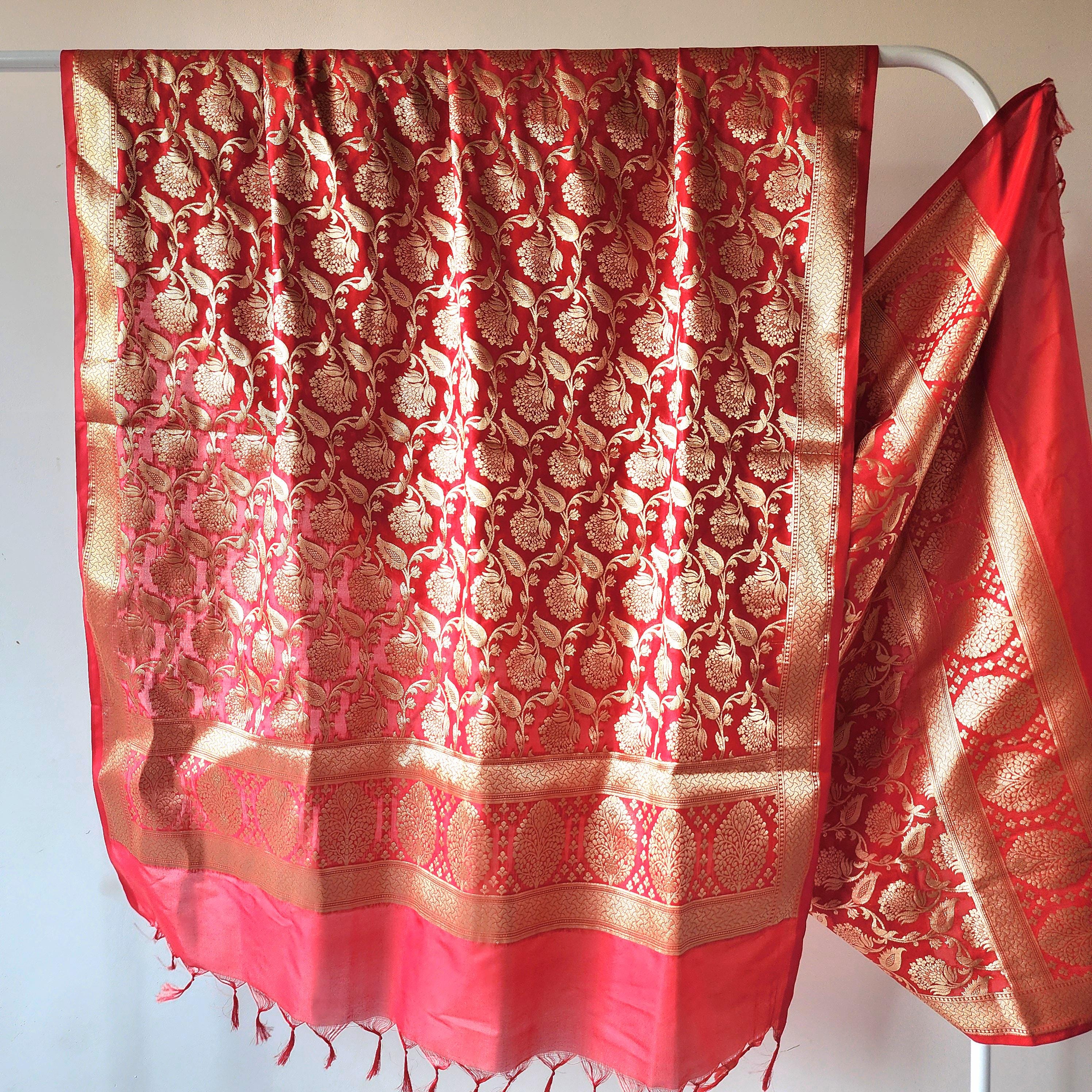 Pink Banarasi Dupatta with Gold Zari Floral Buta Festive & Elegant Addition for Traditional and Wedding Wear