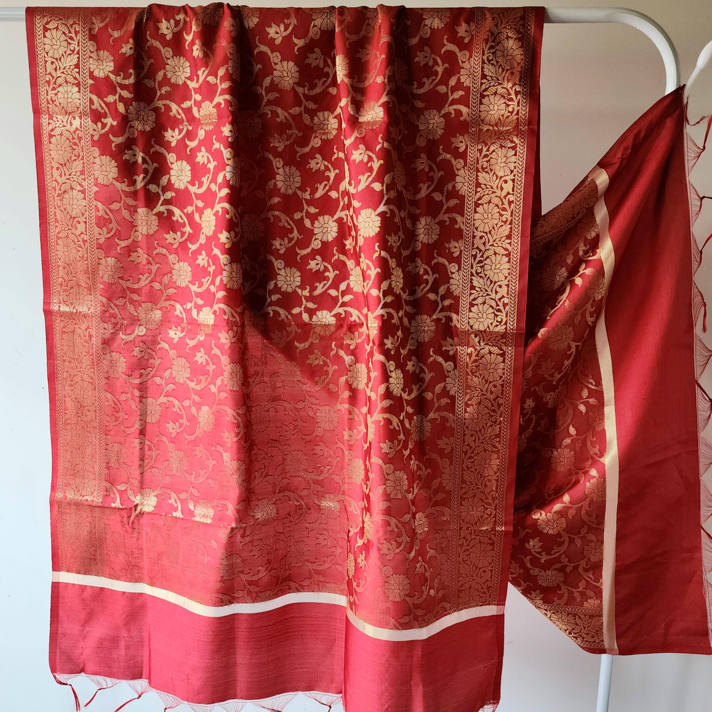 Banarasi Dark Red Dupatta with gold handweaving