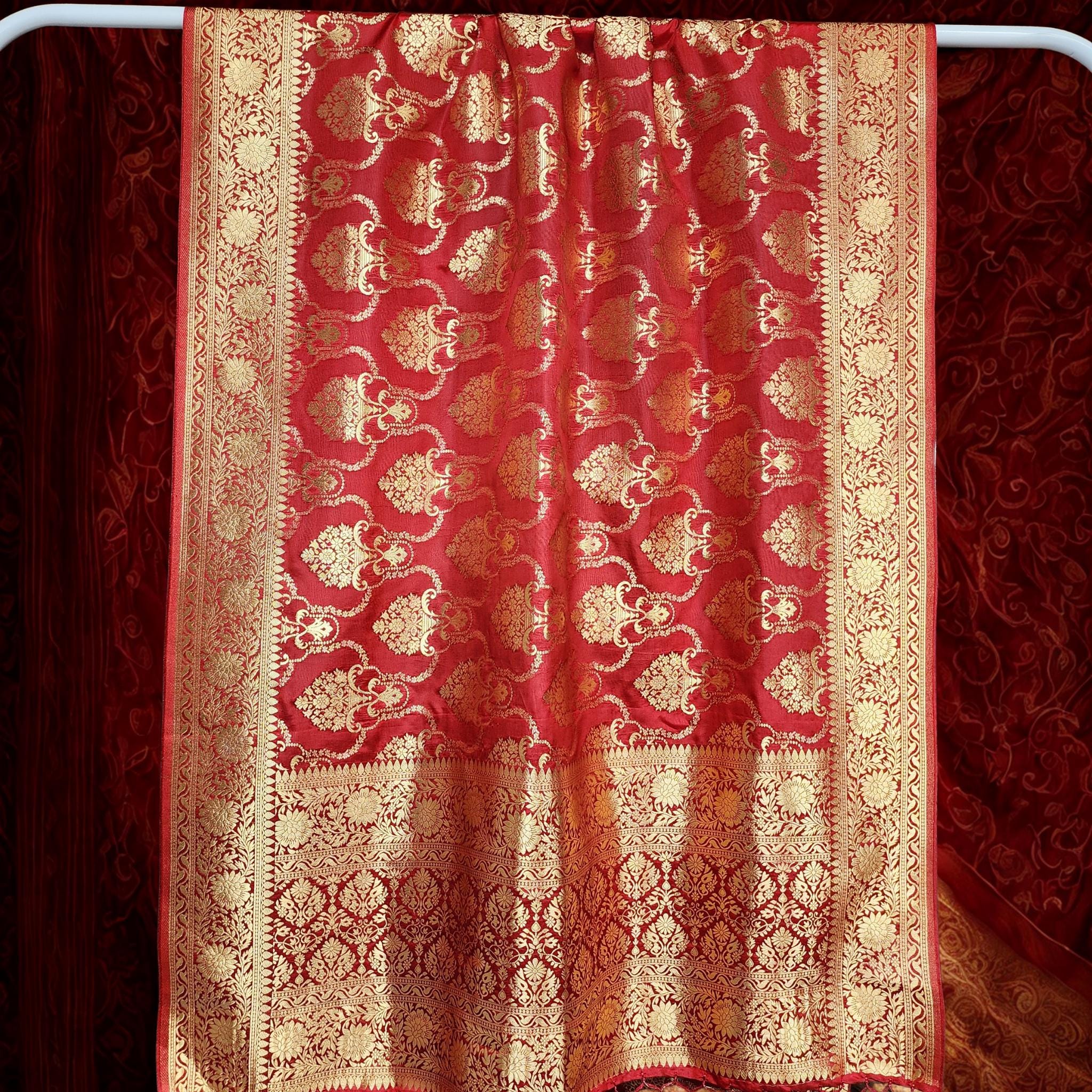 Banarasi Katan Silk Kadhuwa Jaal Dupatta in Maroon