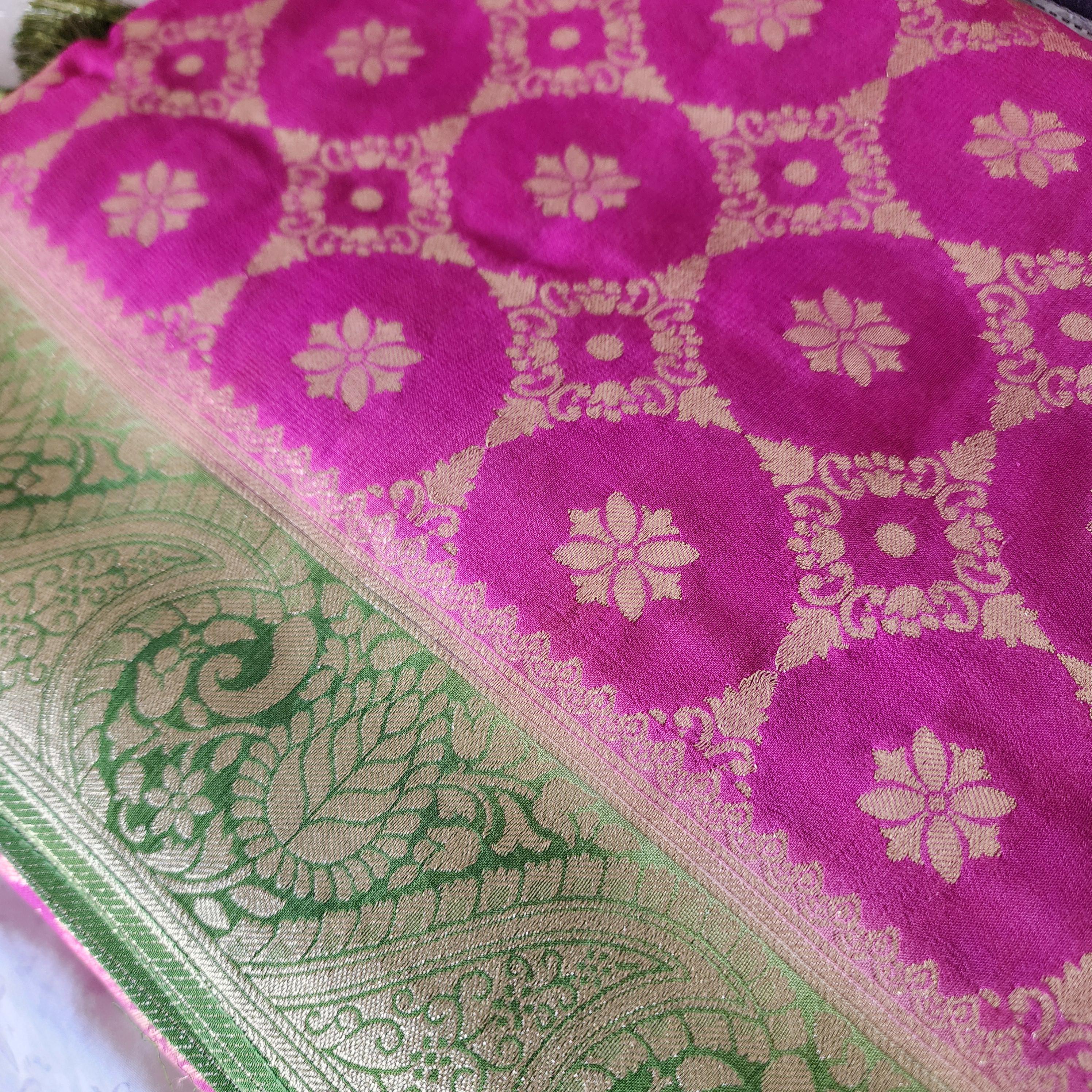 Vibrant Pink Green Dual-Tone Khaddi Georgette Banarasi Saree Light, Elegant, and Flowy