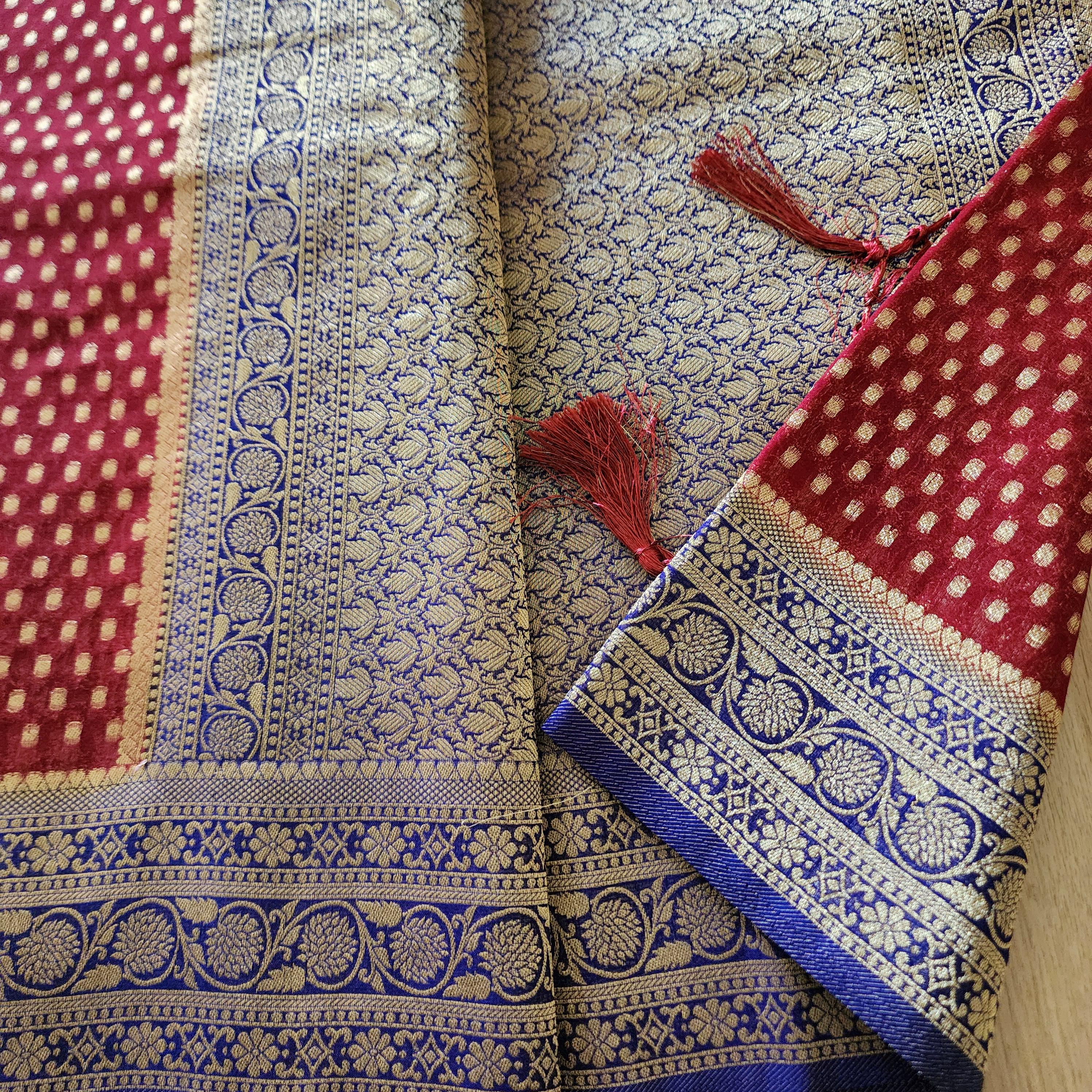 Elegant Maroon-Purple Dual Tone Khaddi Georgette Banarasi Saree