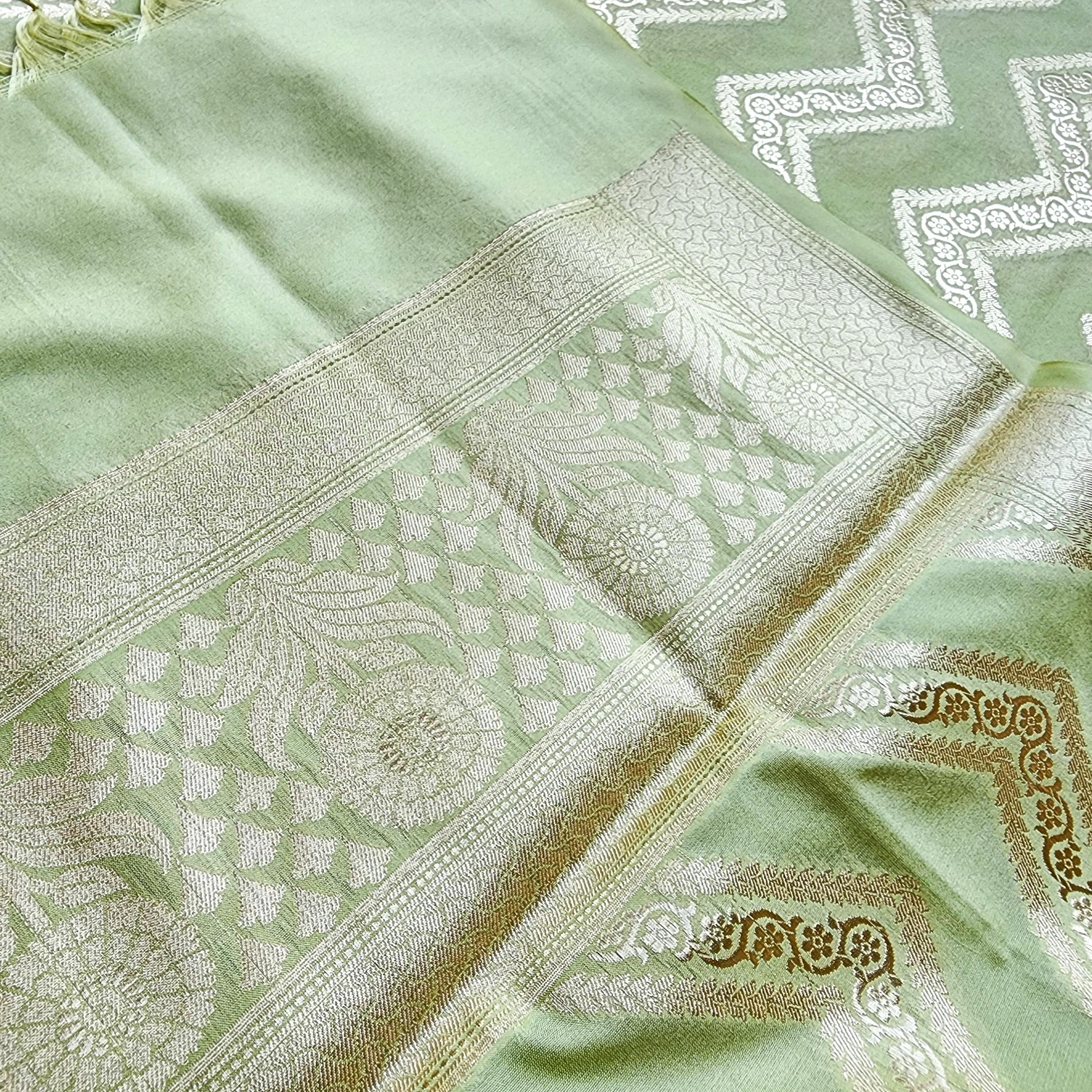 Fresh Lime Green Banarasi Dupatta with Golden Zigzag Pattern