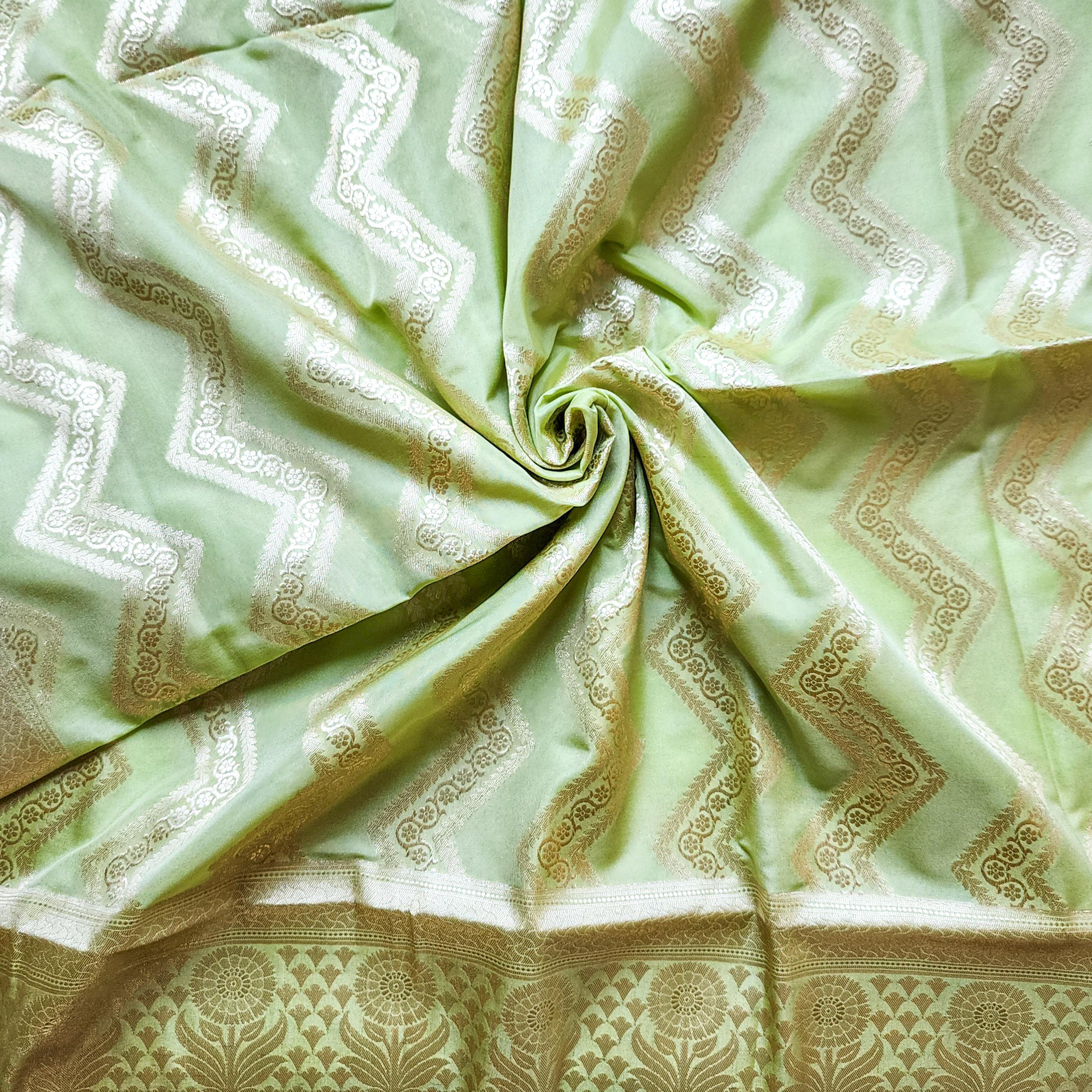Fresh Lime Green Banarasi Dupatta Bold Zigzag Zari, Vibrant Ethnic Charm