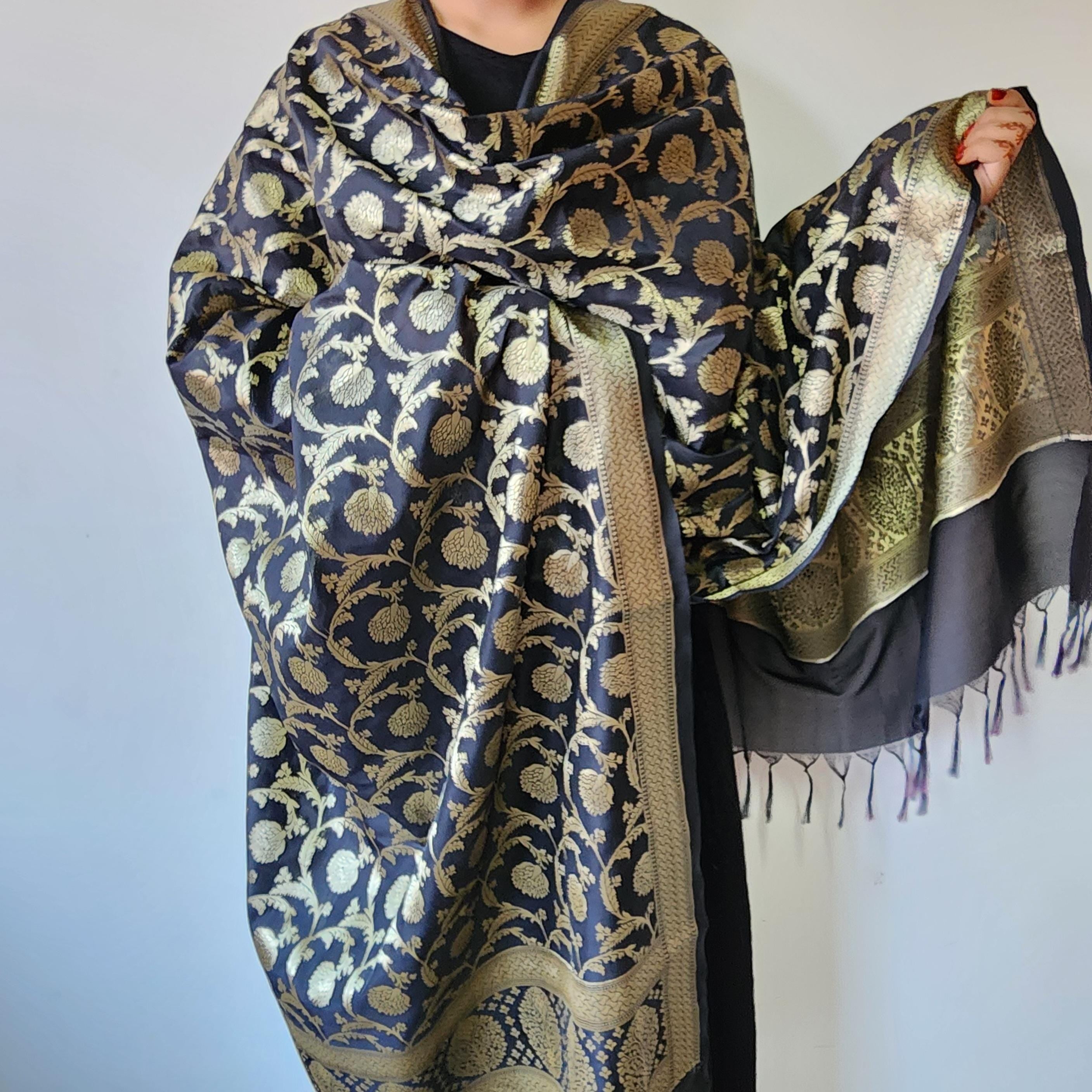 Elegant Black Banarasi Dupatta Golden Floral Weave, Timeless Festive Classic