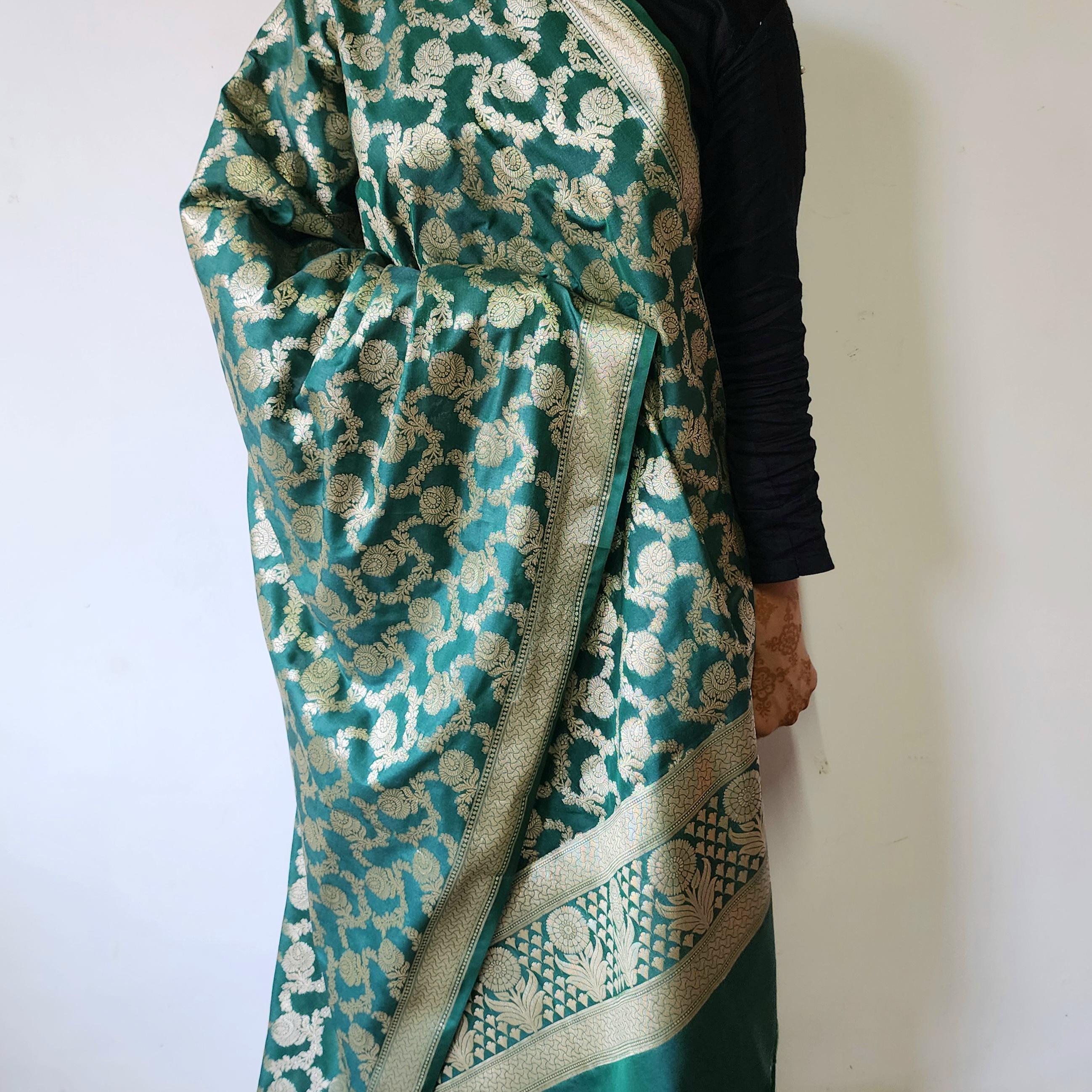 Emerald Green Banarasi Dupatta Handwoven Golden Motifs, Festive Favorite